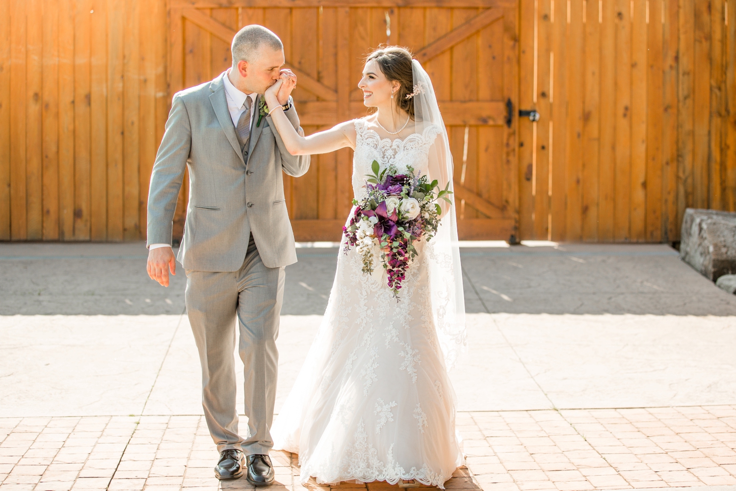 the gathering place at darlington lake wedding pictures, pittsburgh wedding photographer, pittsburgh wedding venues, pittsburgh engagement photographer