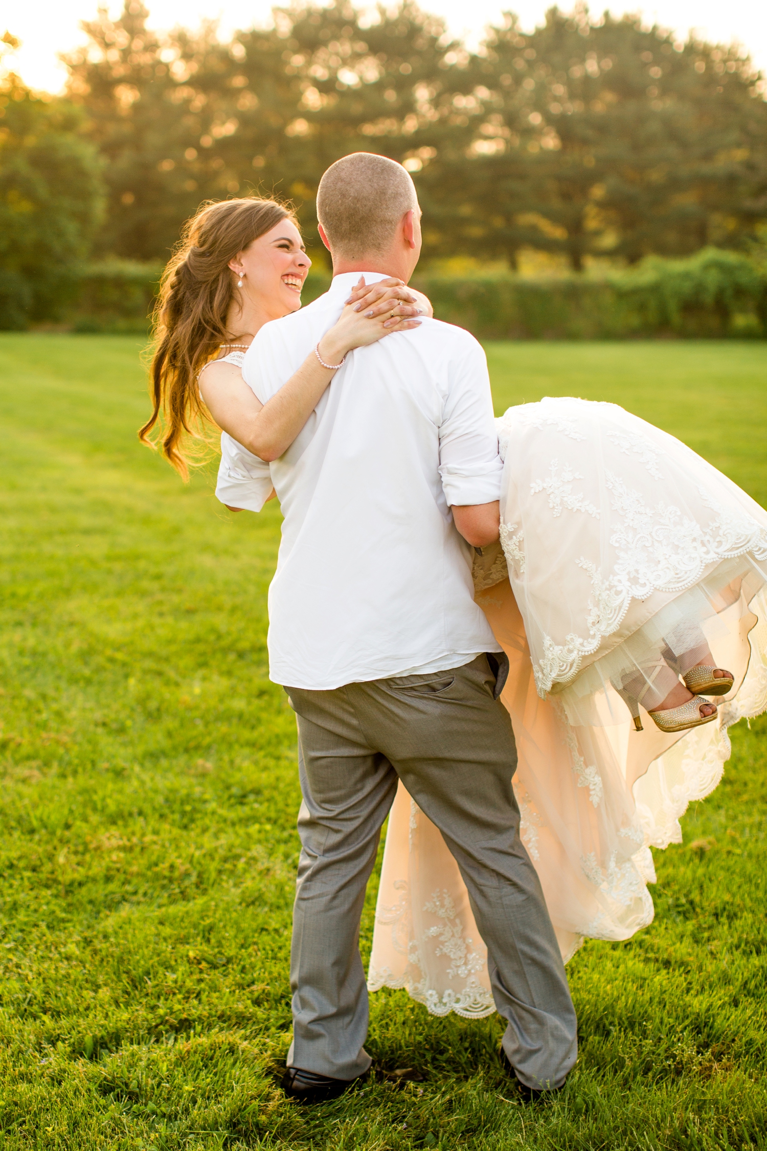 the gathering place at darlington lake wedding pictures, pittsburgh wedding photographer, pittsburgh wedding venues, pittsburgh engagement photographer