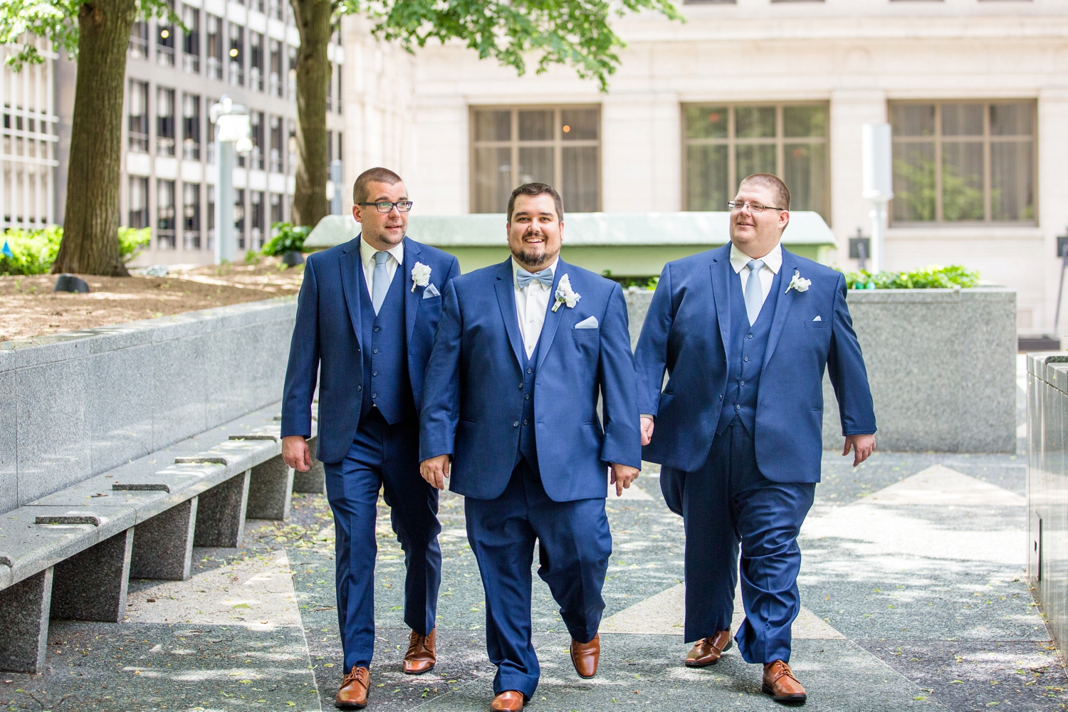 embassy suites downtown pittsburgh wedding photos, downtown pittsburgh wedding pictures, pittsburgh wedding photographer, pittsburgh engagement photographer, blue wedding inspiration