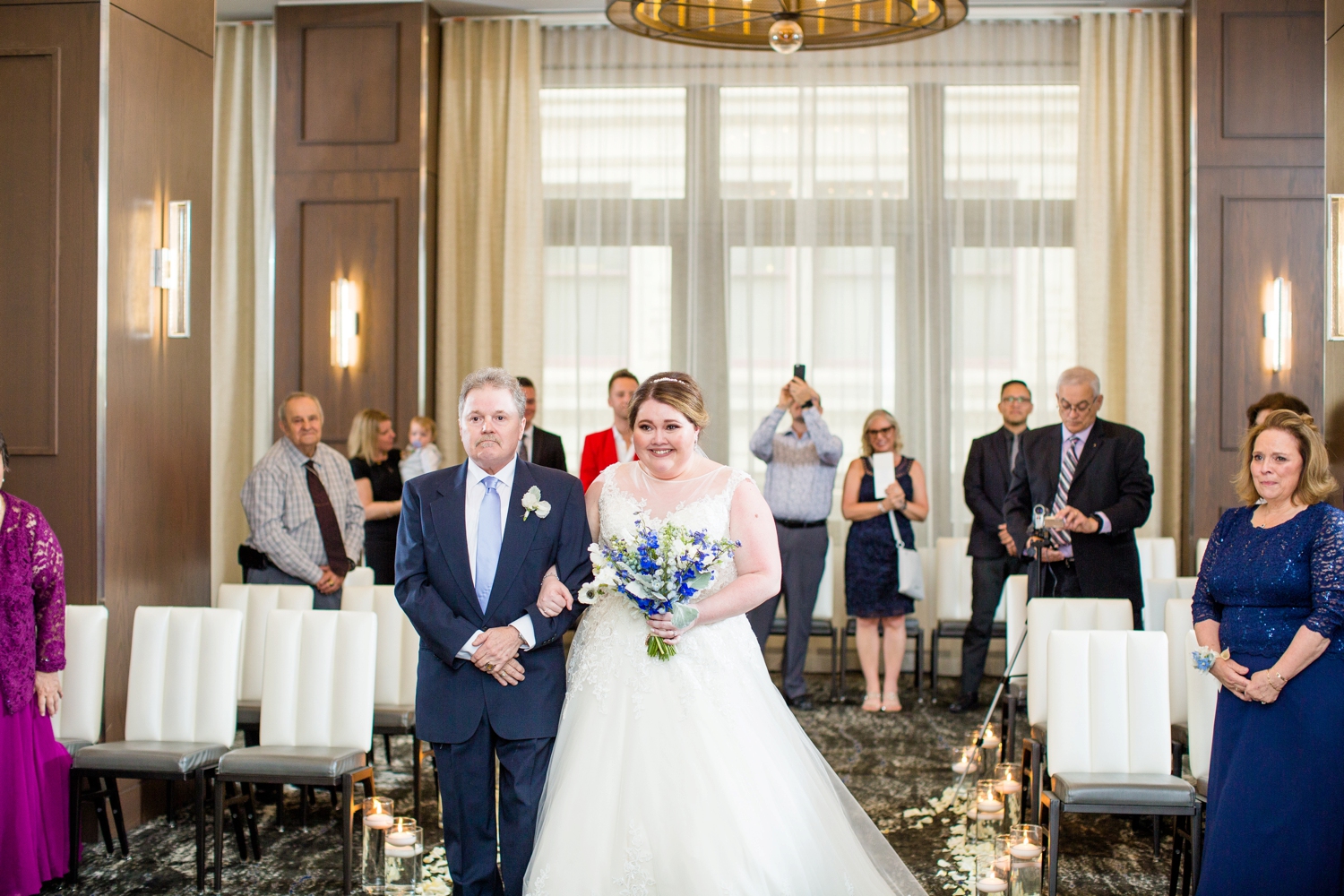 embassy suites downtown pittsburgh wedding photos, downtown pittsburgh wedding pictures, pittsburgh wedding photographer, pittsburgh engagement photographer, blue wedding inspiration