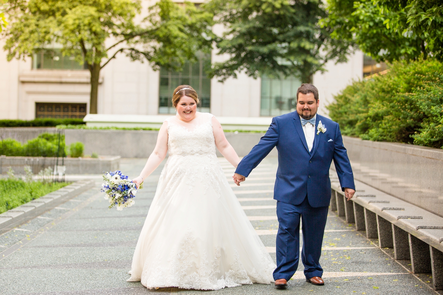 embassy suites downtown pittsburgh wedding photos, downtown pittsburgh wedding pictures, pittsburgh wedding photographer, pittsburgh engagement photographer, blue wedding inspiration