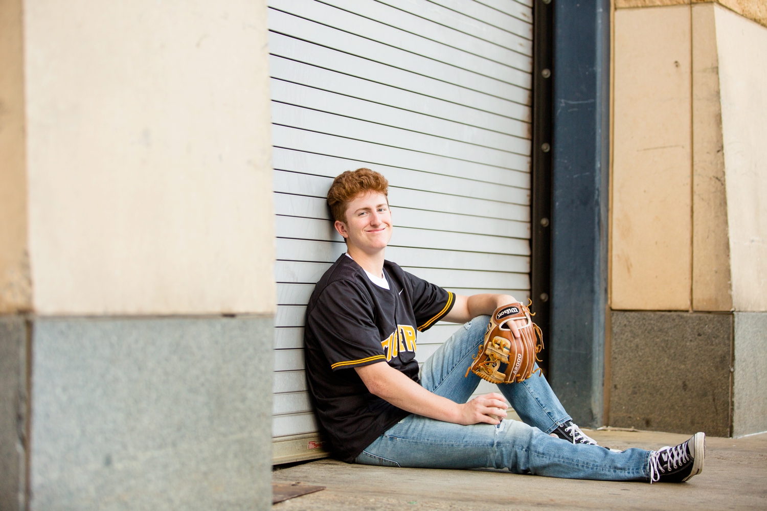 baseball senior photo ideas, pittsburgh senior photographer, locations for photoshoot pittsburgh, north shore senior photos