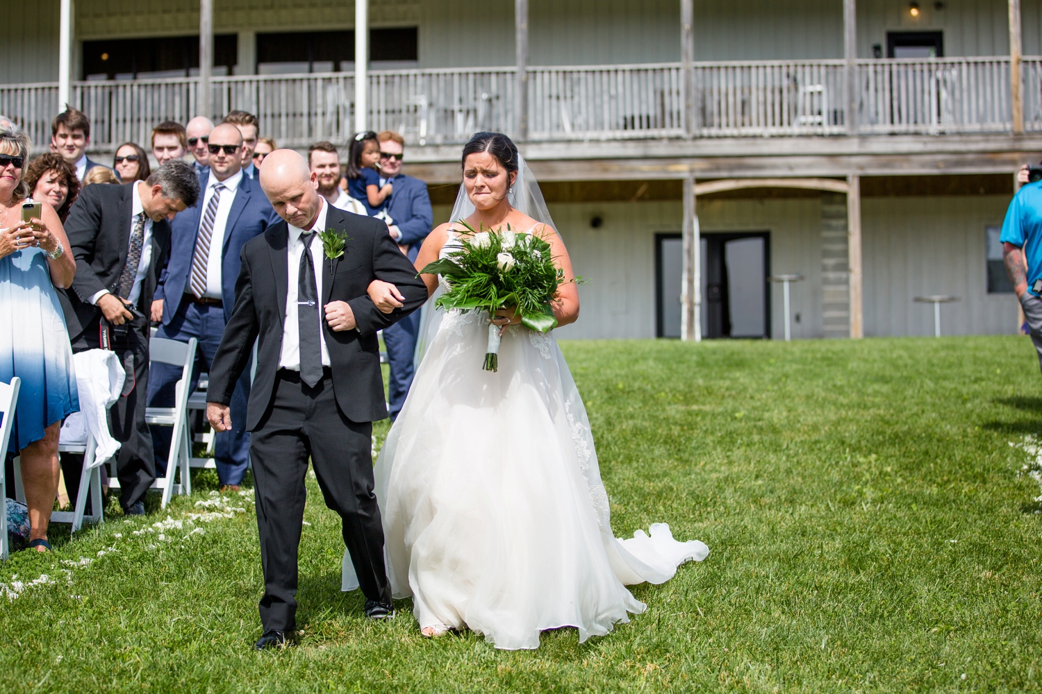 white barn wedding photos, white barn prospect pa wedding pictures, pittsburgh wedding photographer, tropical wedding inspiration