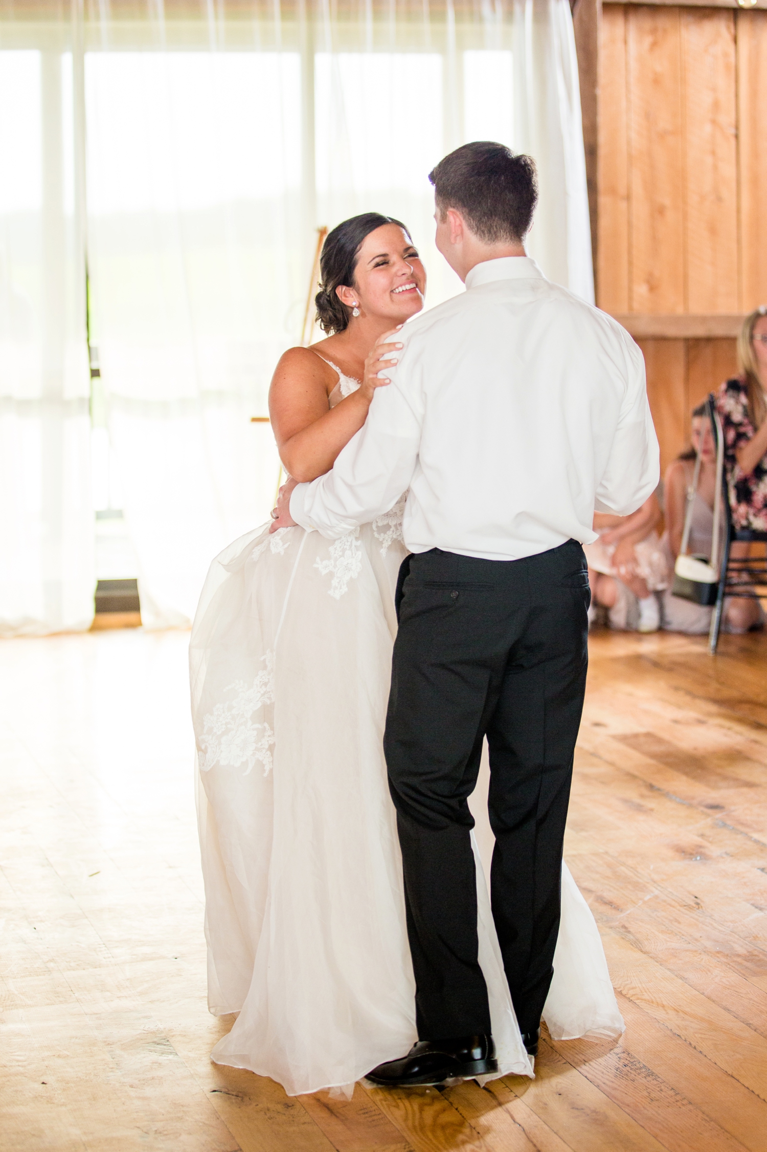 white barn wedding photos, white barn prospect pa wedding pictures, pittsburgh wedding photographer, tropical wedding inspiration