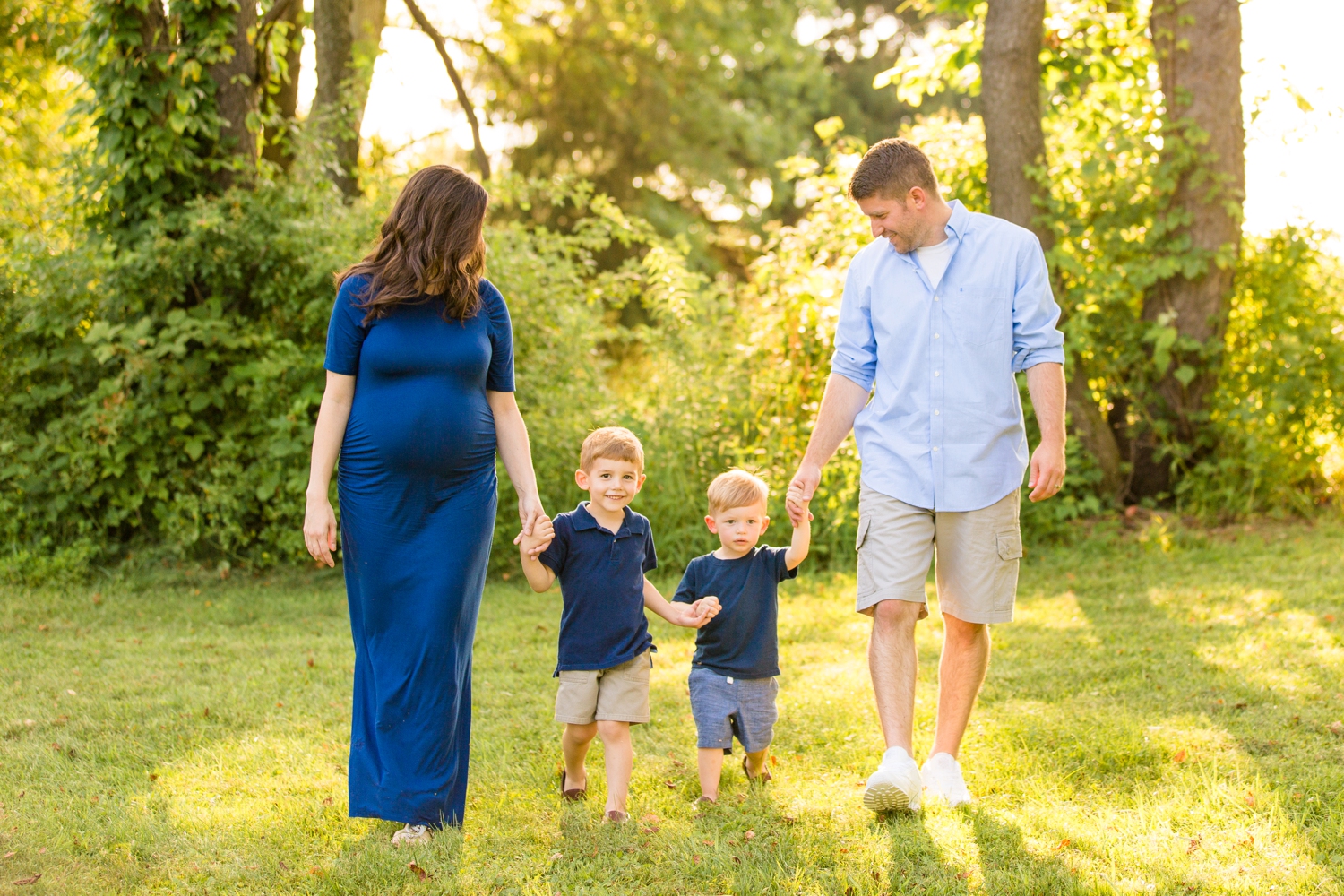 moraine state park family photos, pittsburgh family photographer, family photo outfit ideas, pittsburgh maternity photographer