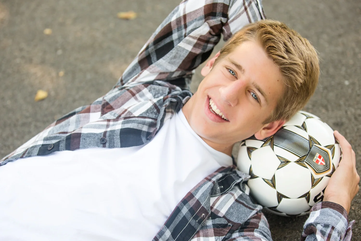 mars high school senior photos, pittsburgh senior photographer, mars high school senior photographer, locations in pittsburgh for senior photos, soccer senior photo ideas