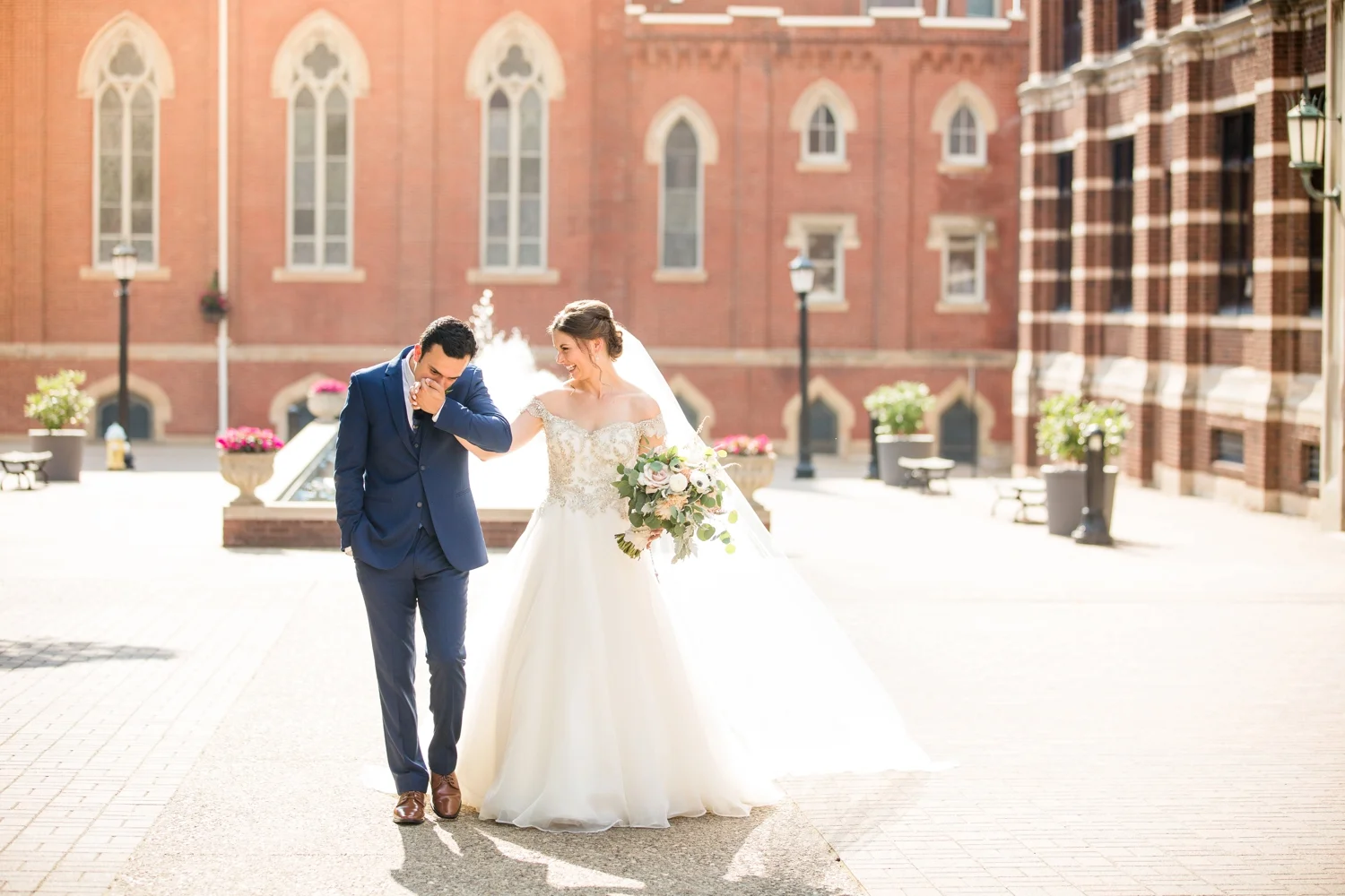 duquesne university power center wedding photos, embassy suites downtown pittsburgh wedding photos, pittsburgh wedding photographer