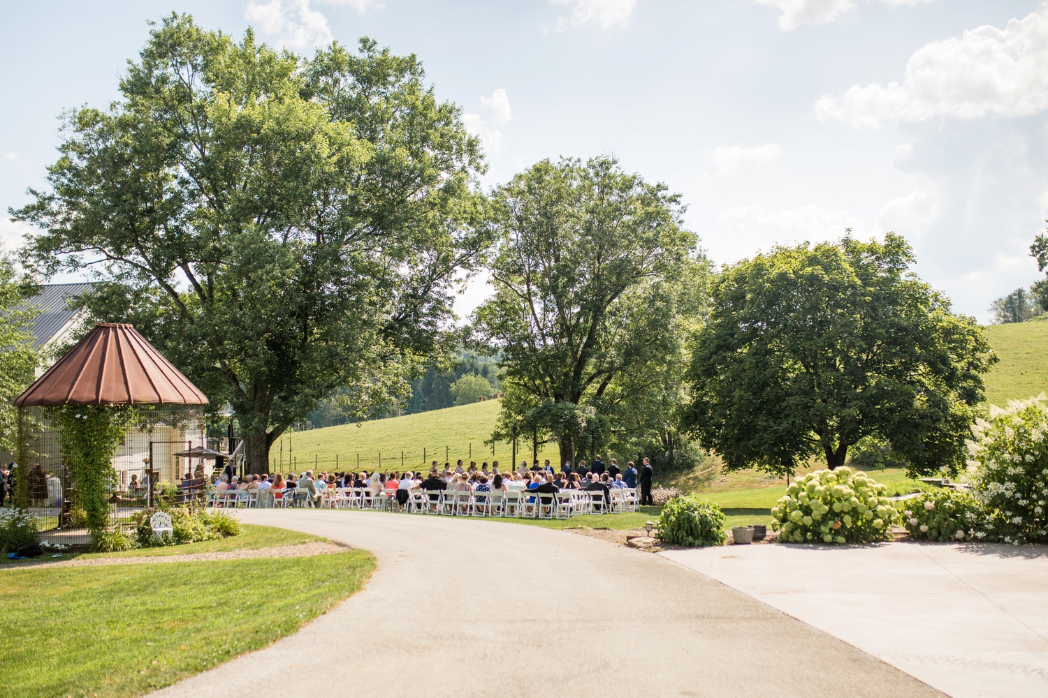 shady elms farm wedding photos, pittsburgh farm wedding venues, pittsburgh wedding photographer, pittsburgh engagement photographer