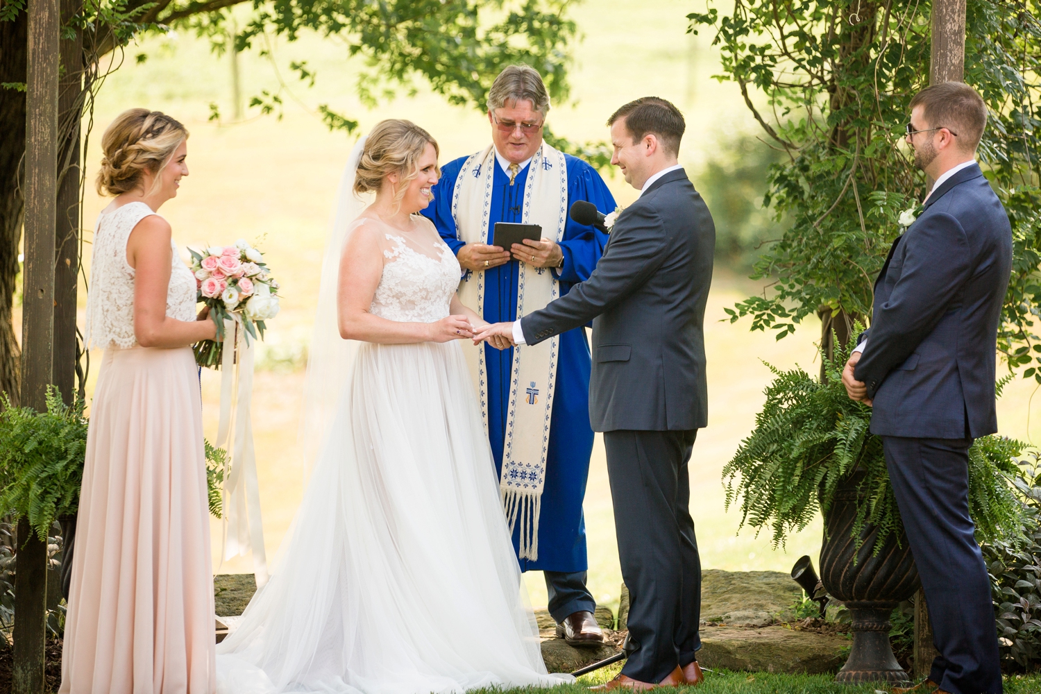 shady elms farm wedding photos, pittsburgh farm wedding venues, pittsburgh wedding photographer, pittsburgh engagement photographer