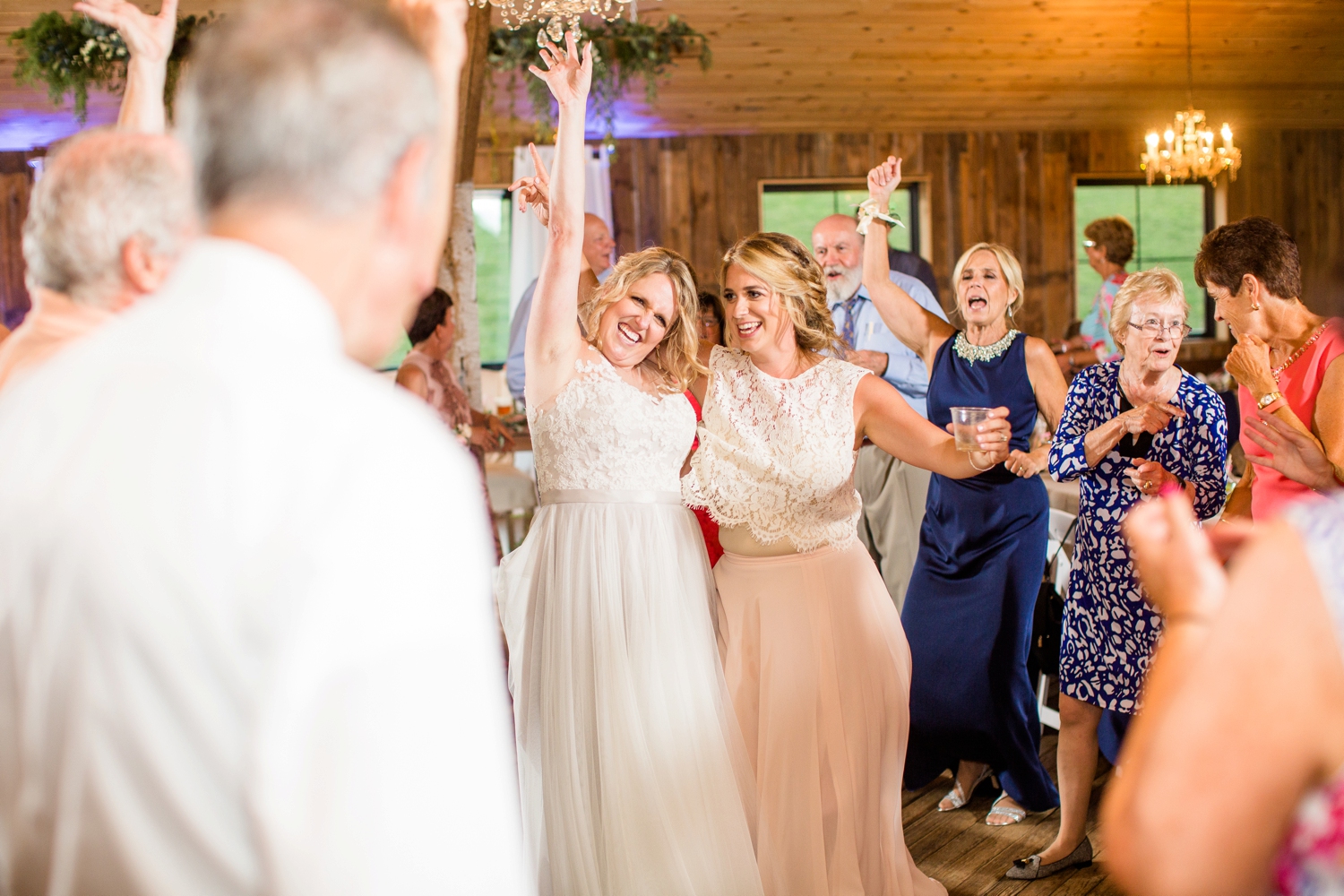 shady elms farm wedding photos, pittsburgh farm wedding venues, pittsburgh wedding photographer, pittsburgh engagement photographer