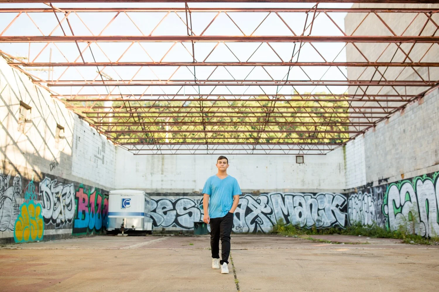 pittsburgh senior photographer, dowtown pittsburgh senior photos, strip district senior photos, locations in pittsburgh for senior photos