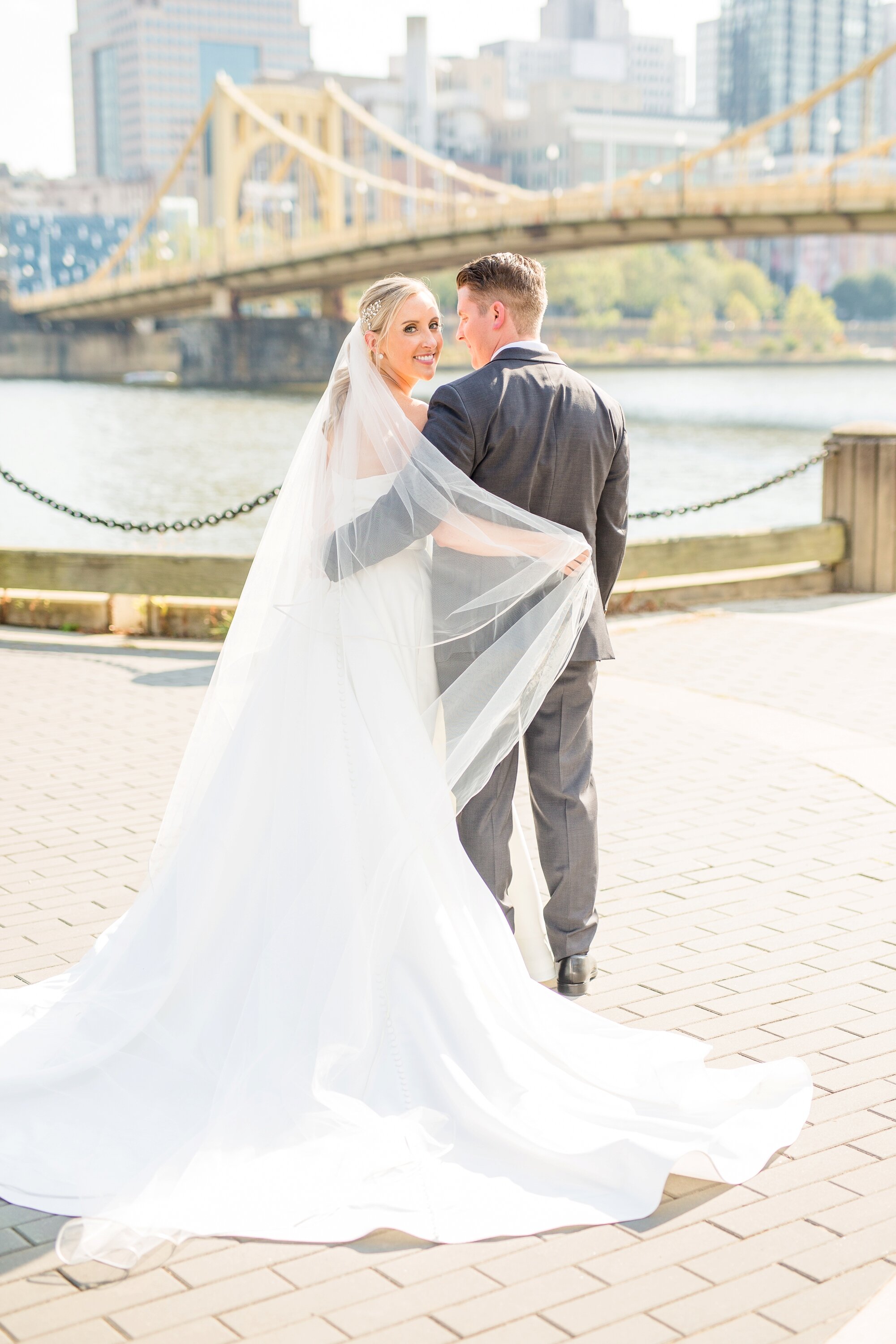 pittsburgh wedding photographer, the pennsylvanian wedding, the pennsylvanian wedding ceremony, the pennsylvanian wedding photos, downtown pittsburgh wedding photos