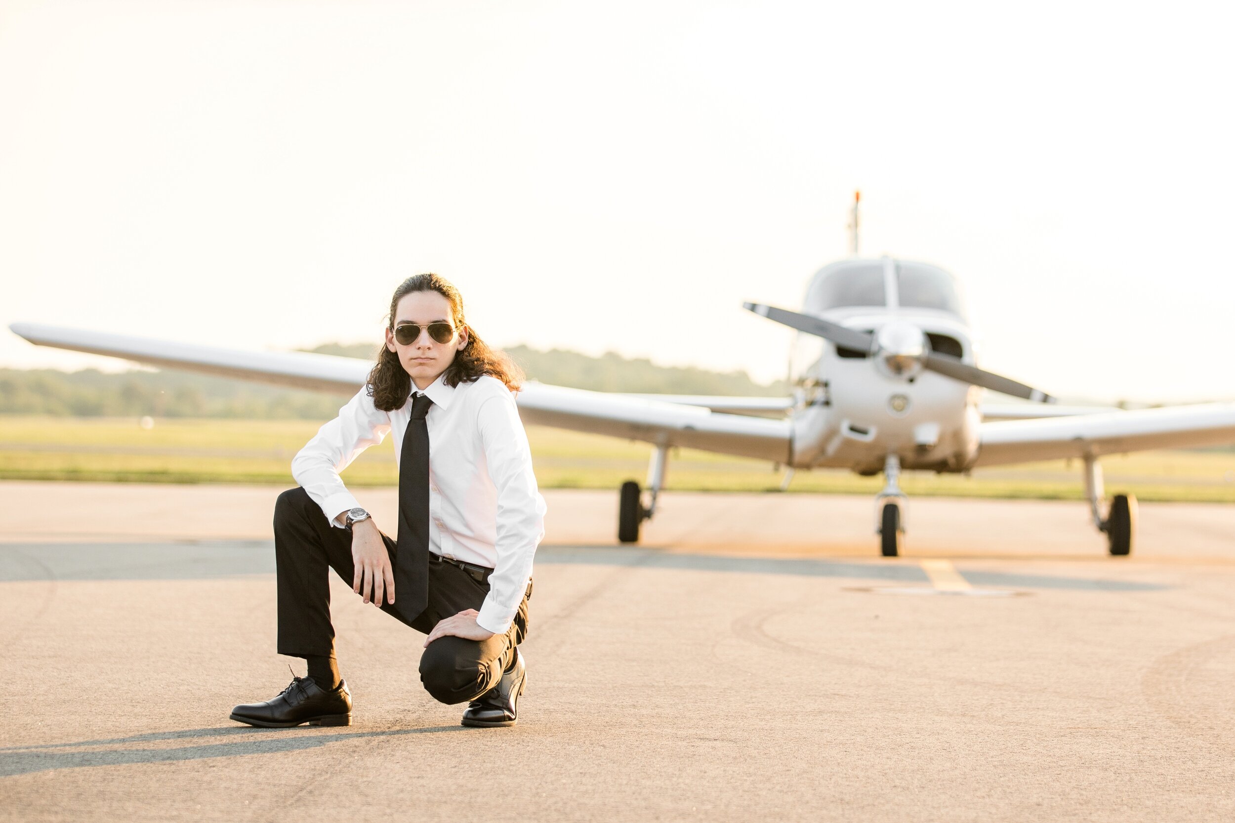 pittsburgh senior photographer, mars senior photographer, cranberry township senior photographer, senior photos with airplane, airport senior photos,  location ideas for senior photos pittsburgh