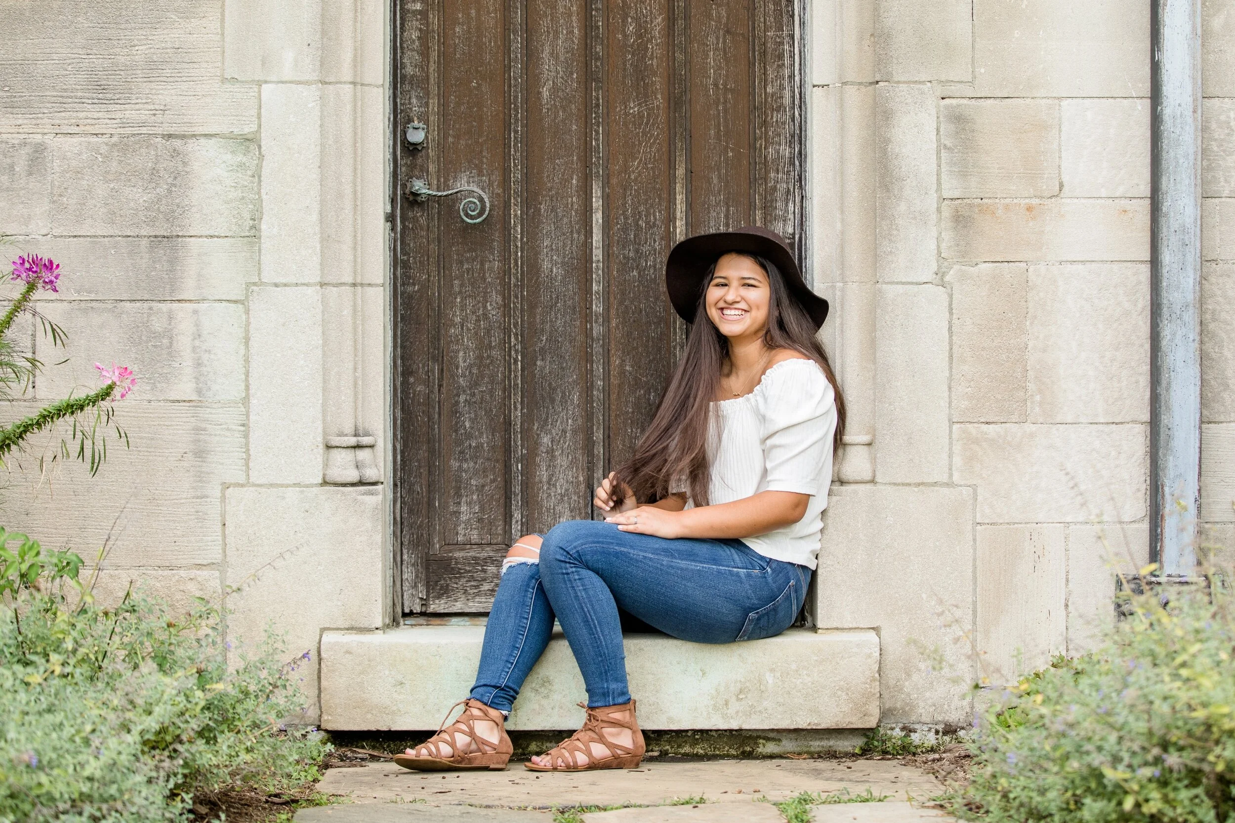 best locations for senior photos in pittsburgh, pittsburgh senior photographer, hartwood acres senior photos, cranberry township senior photographer, outfit ideas for senior photos