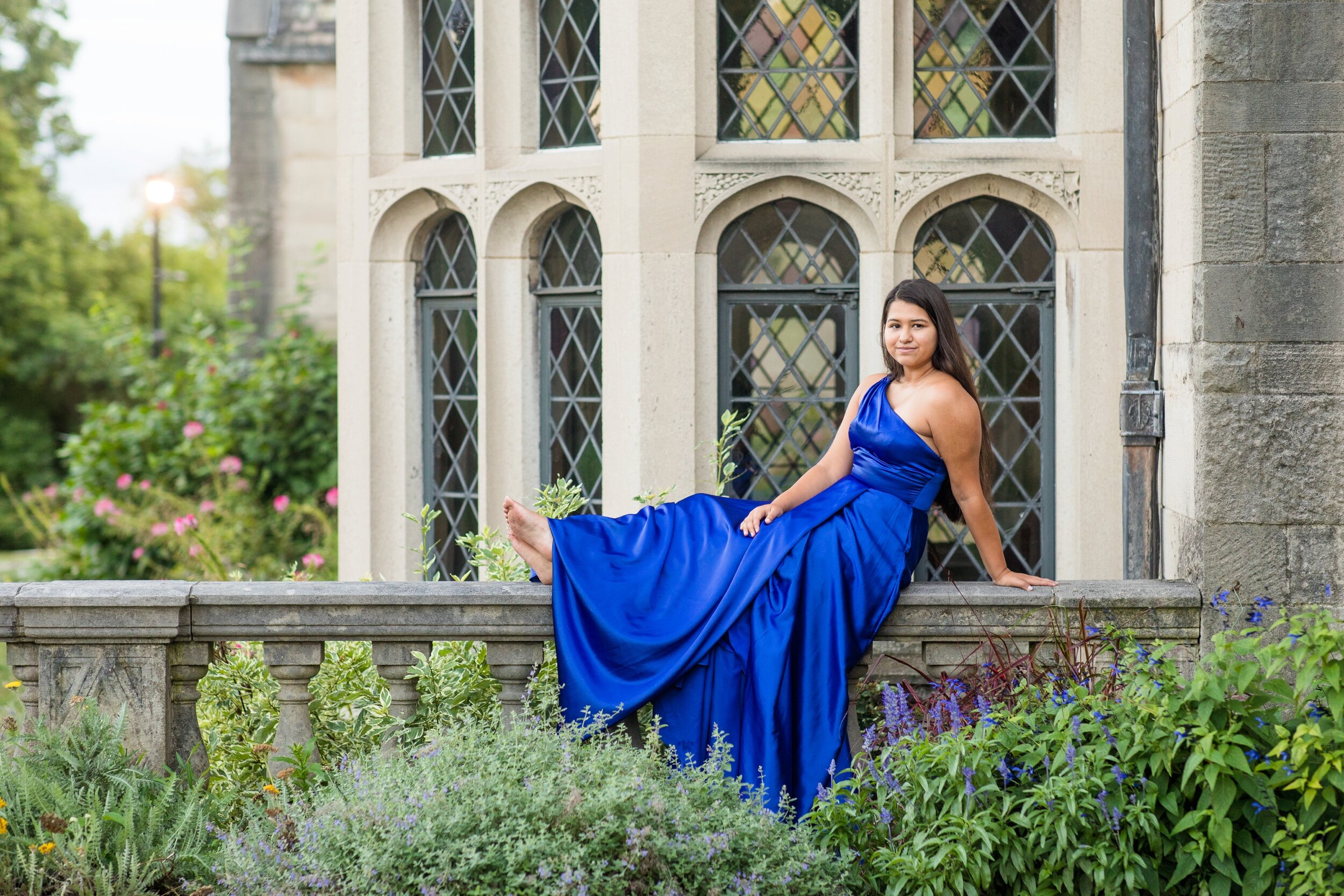 best locations for senior photos in pittsburgh, pittsburgh senior photographer, hartwood acres senior photos, cranberry township senior photographer, outfit ideas for senior photos