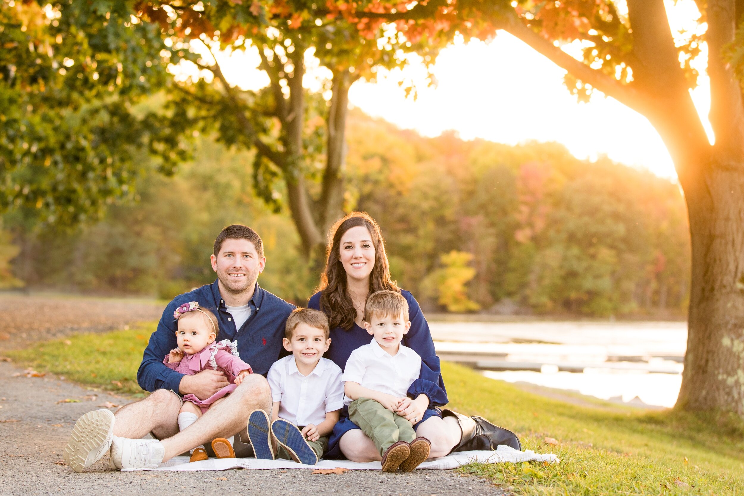 moraine state park family photos, zelienople family photographer, pittsburgh family photographer, locations in pittsburgh for family photos, fall family photos pittsburgh