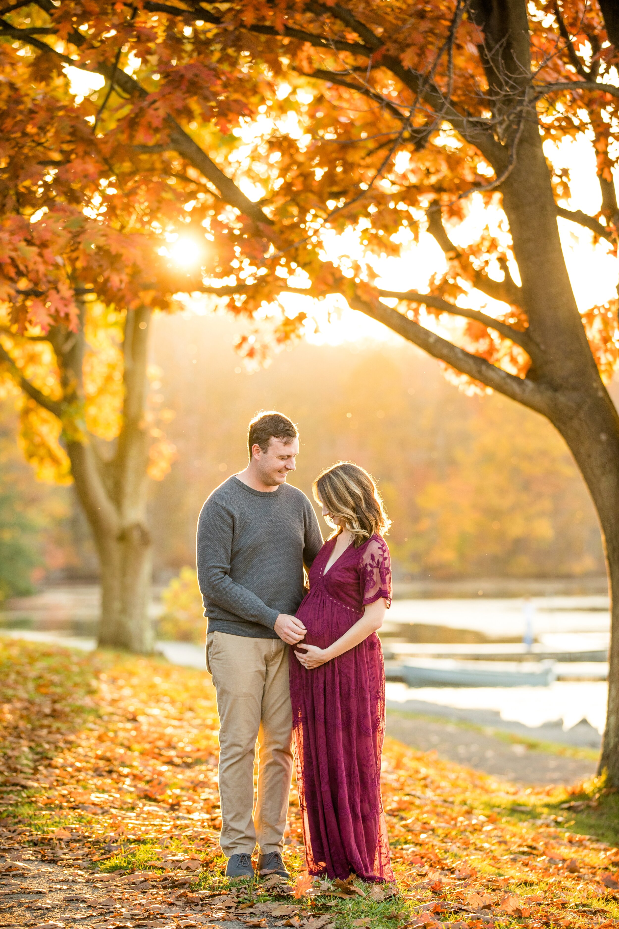 pittsburgh maternity photographer, pittsburgh family photographer, moraine state park family photos, mcconnells mill family photos, cranberry township photographer, what to wear for maternity photos