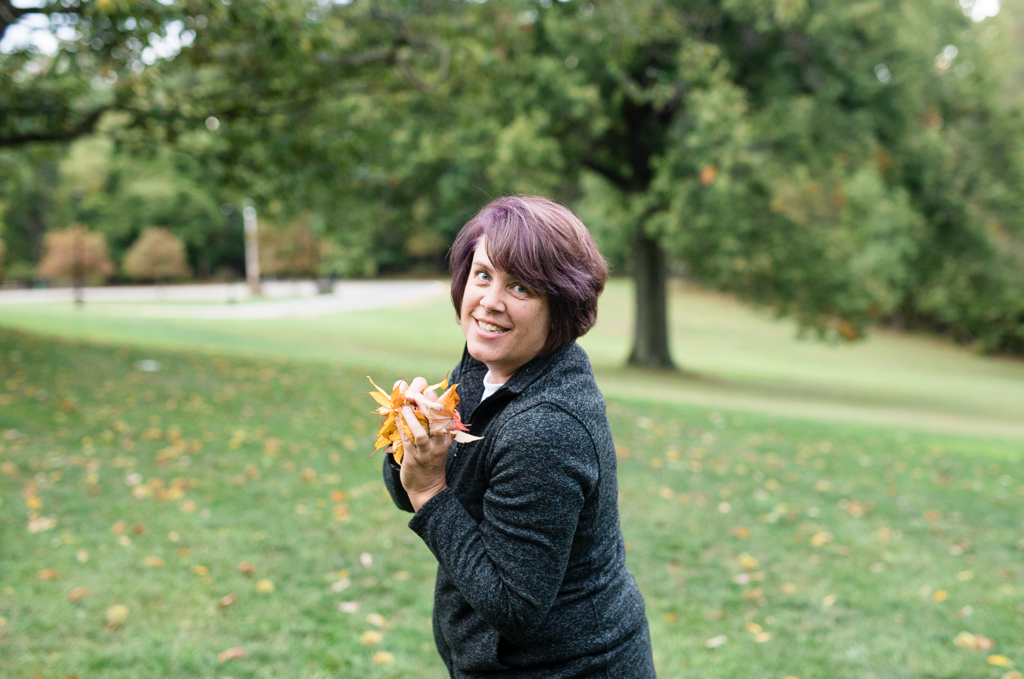  My assistant leaf thrower! I was so thrilled to have Robin join me at so many of my senior sessions this year. She is fantastic! And has the coolest hair! 