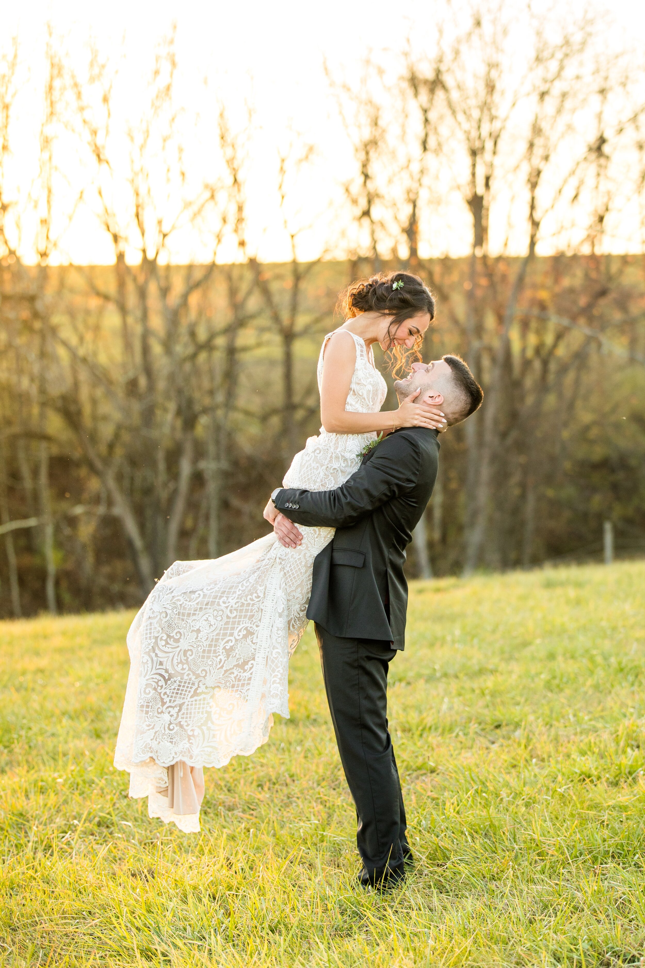 shady elms farm wedding, shady elms farm hickory pa, pittsburgh wedding venues, pittsburgh farm wedding venues, pittsburgh wedding photographer