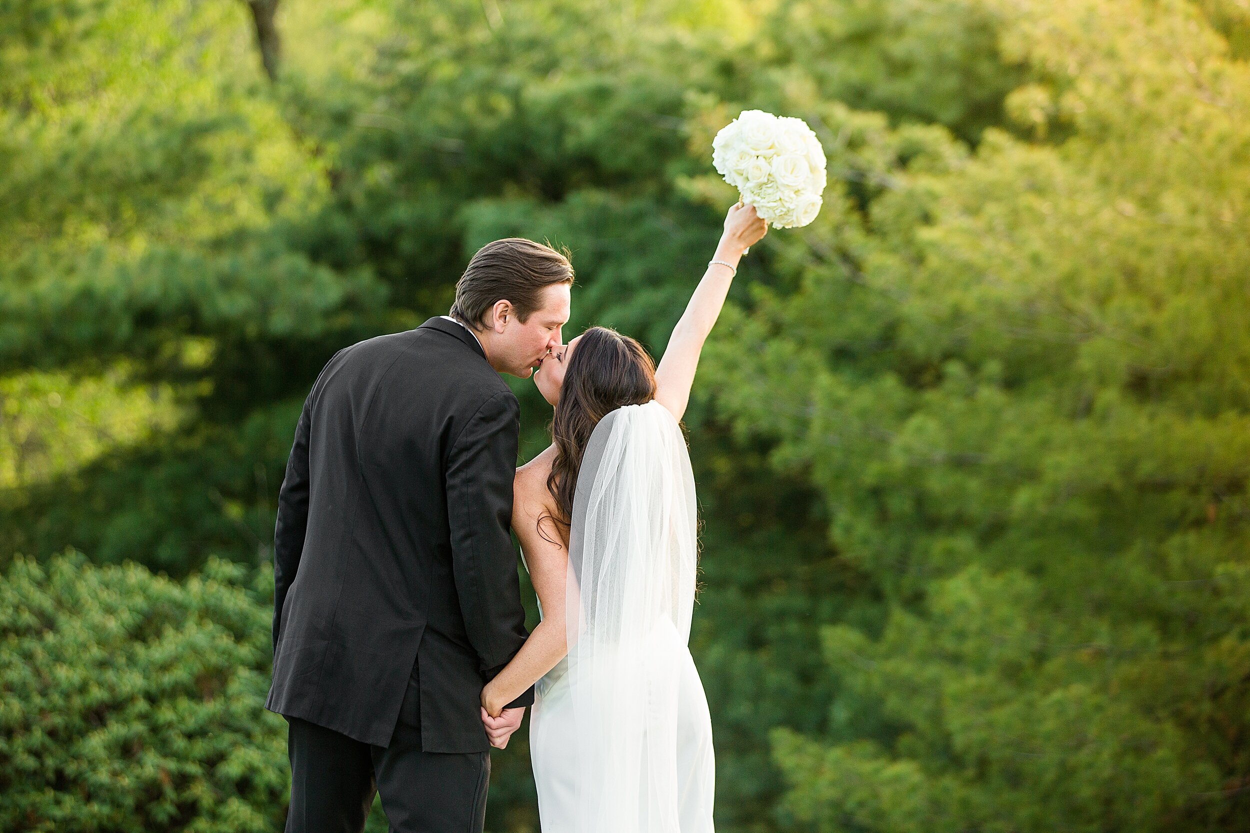 southpointe golf club wedding photos, pittsburgh wedding photographer, pittsburgh wedding venues, golf club wedding venues pittsburgh, zelienople photographer