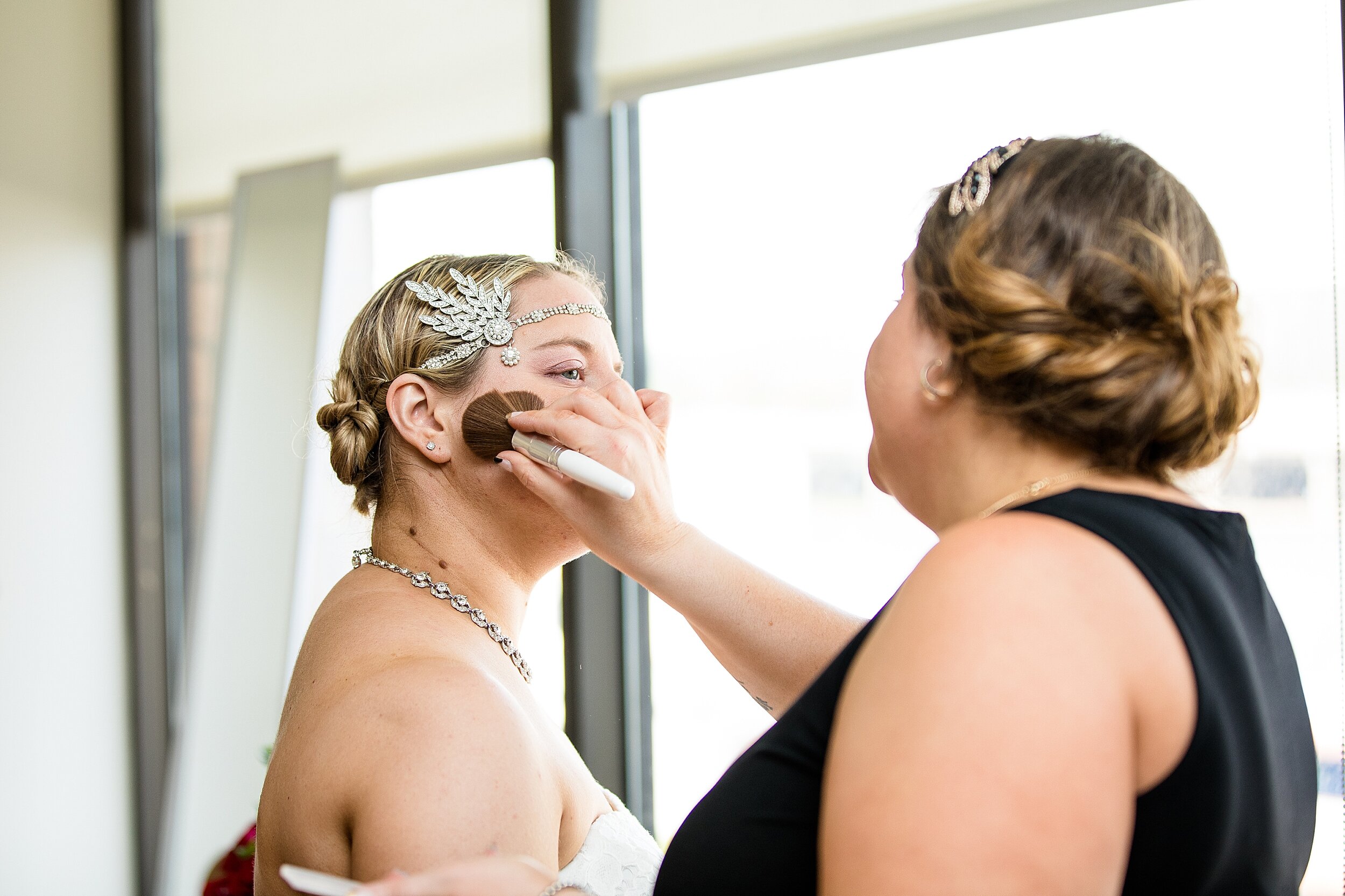 sheraton station square wedding photos, pittsburgh wedding photographer, locations in pittsburgh for wedding pictures, station square pittsburgh