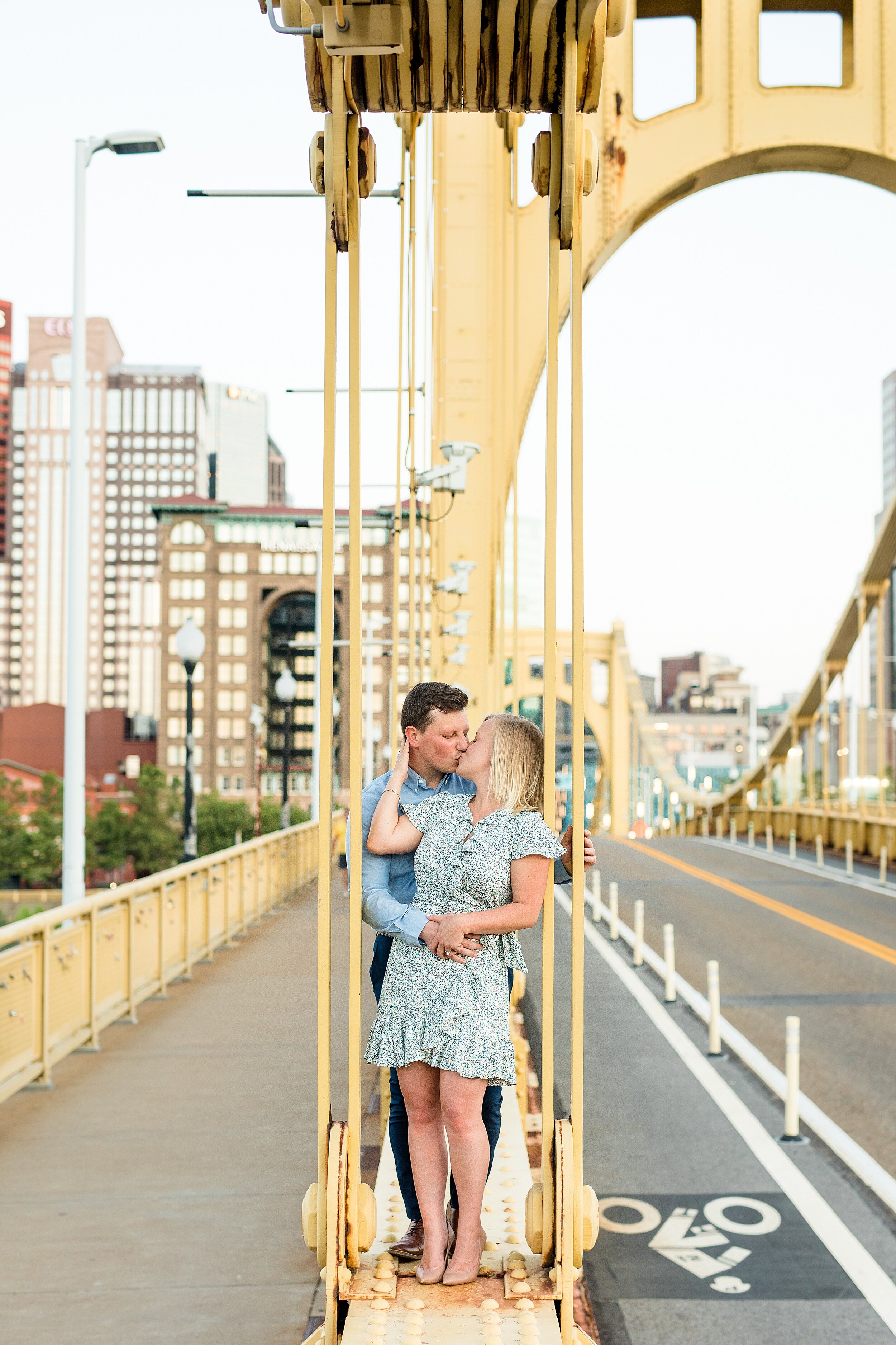 pittsburgh engagement photos, pittsburgh engagment photographer, cranberry township photographer, point state park engagement photos