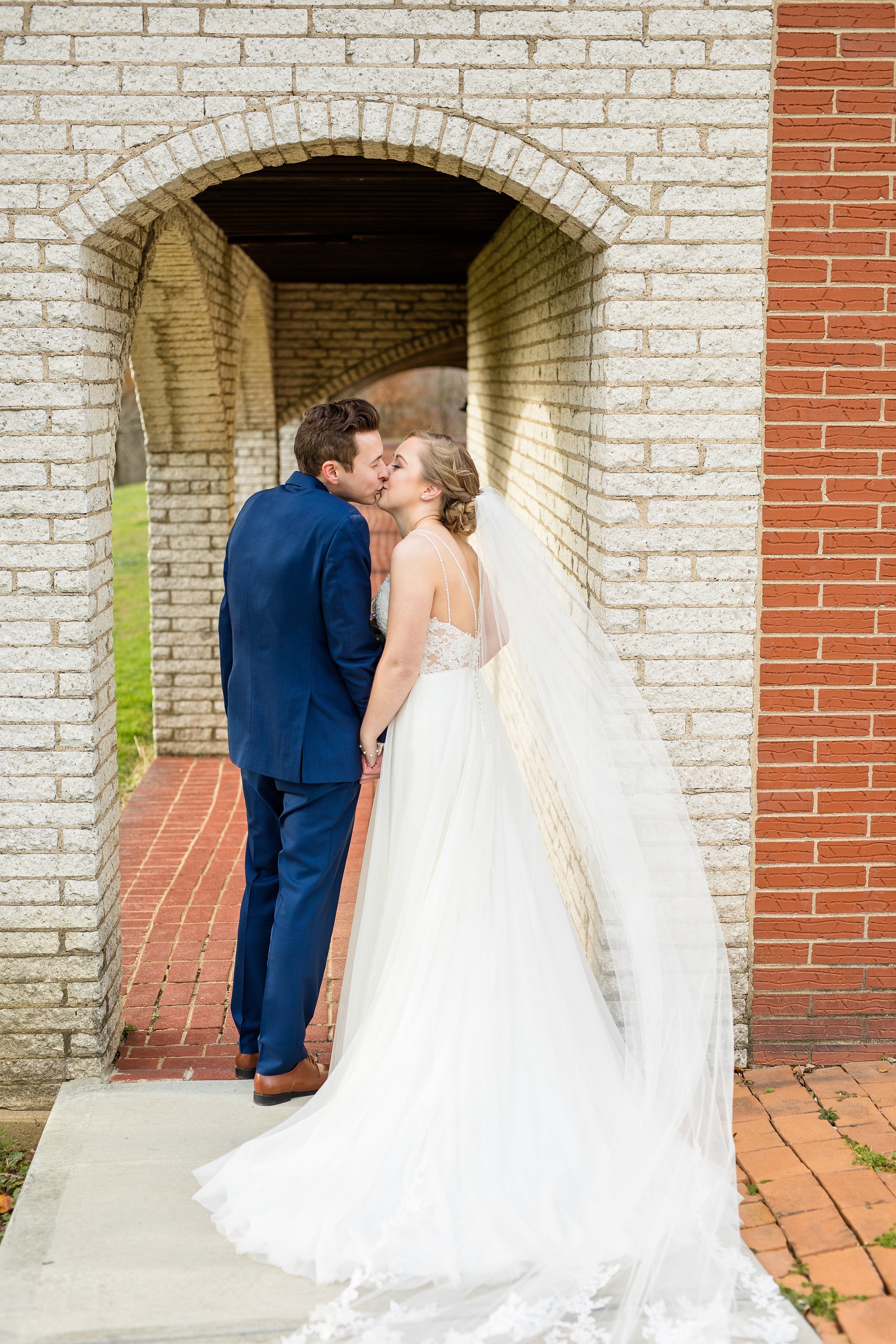 pittsburgh wedding photographer, laube hall wedding photos, pittsburgh wedding venues, cranberry township wedding photographer