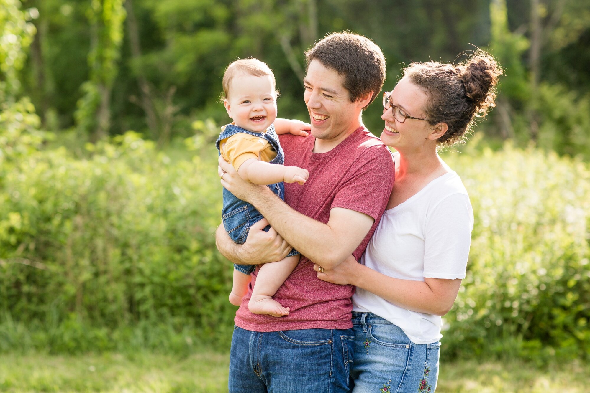 spring mini sessions pittsburgh, pittsburgh mini sessions, pittsburgh family photographer, pittsburgh senior photographer, pittsburgh engagement photographer, pittsburgh maternity photographer