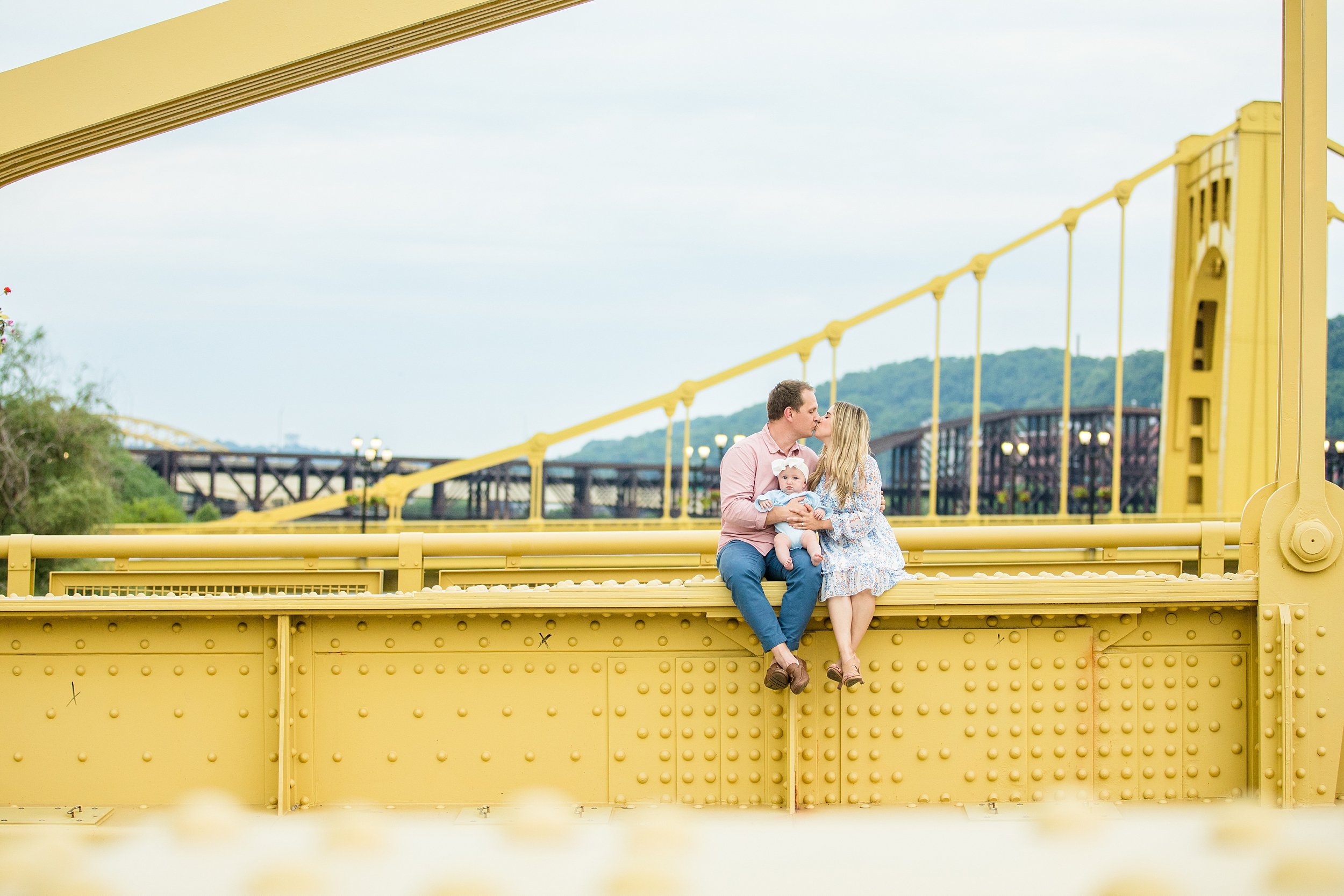 pittsburgh extended family photos, pittsburgh family photographer, north shore pittsburgh family photos, cranberry township family photographer