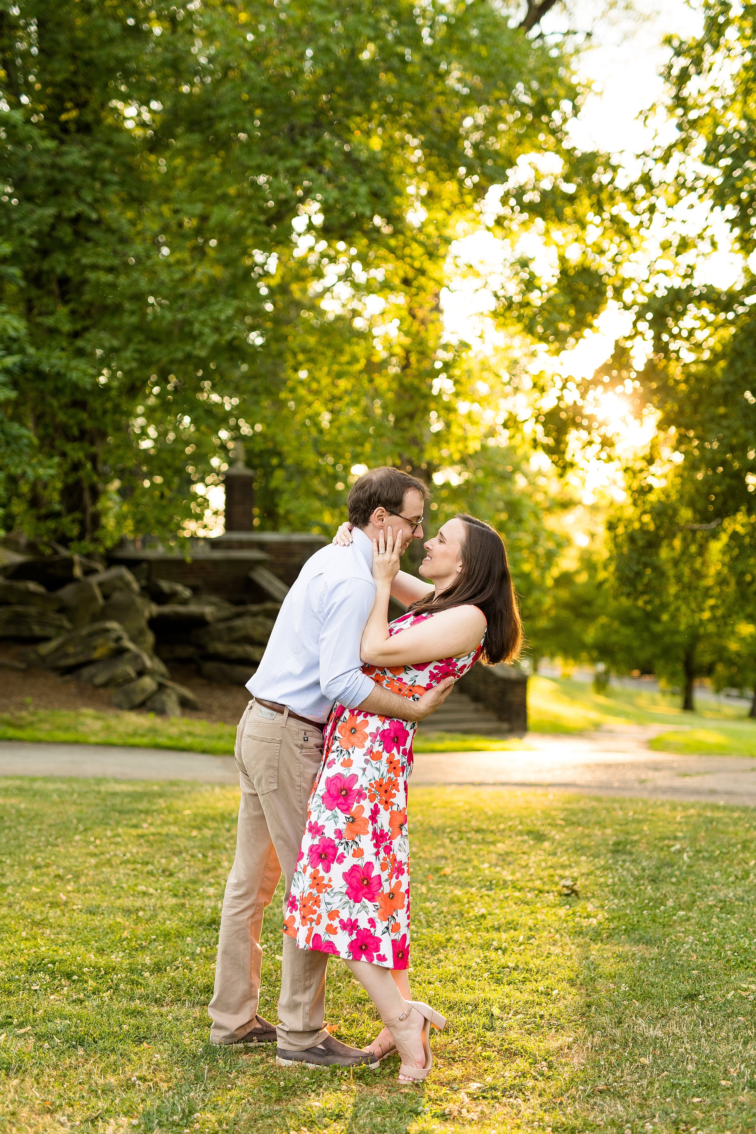 mellon park engagement photos, pittsburgh wedding photographer, pittsburgh engagement photographer, cranberry township wedding photographer, locations in pittsburgh for engagement photos