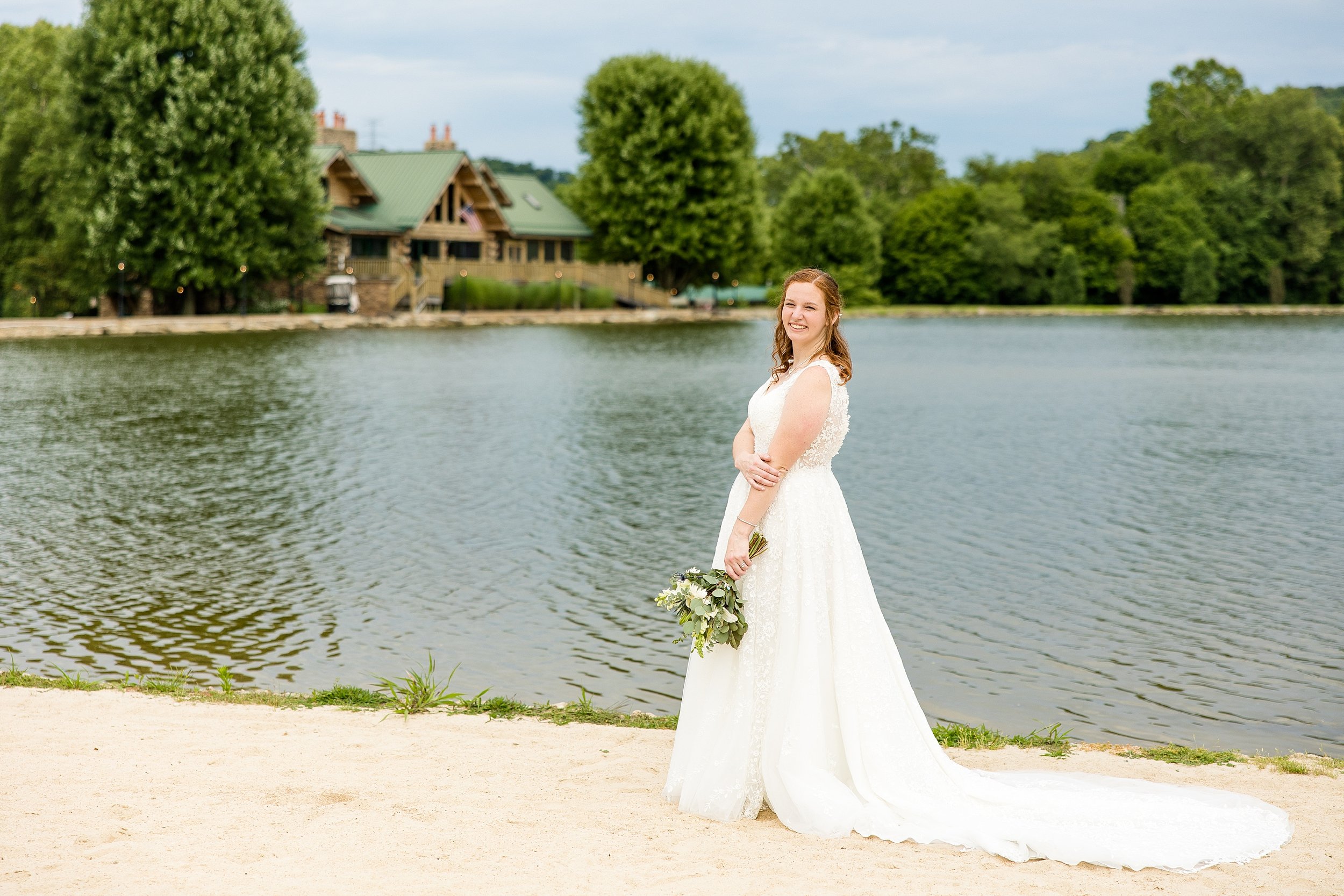 the gathering place at darlington lake wedding photos, cranberry township wedding photographer, pittsburgh wedding photographer, st killian parish cranberry wedding photos