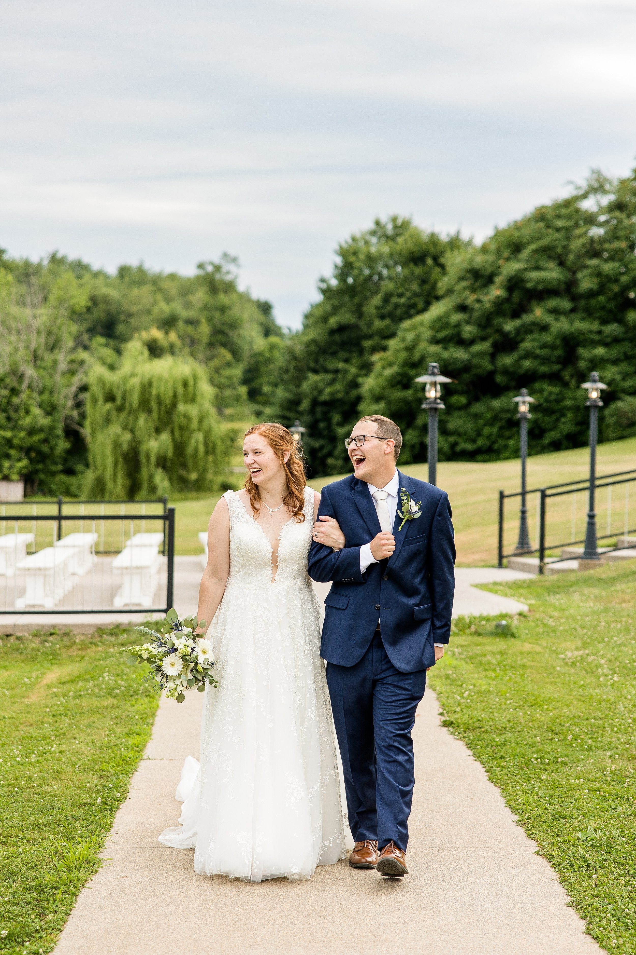 the gathering place at darlington lake wedding photos, cranberry township wedding photographer, pittsburgh wedding photographer, st killian parish cranberry wedding photos