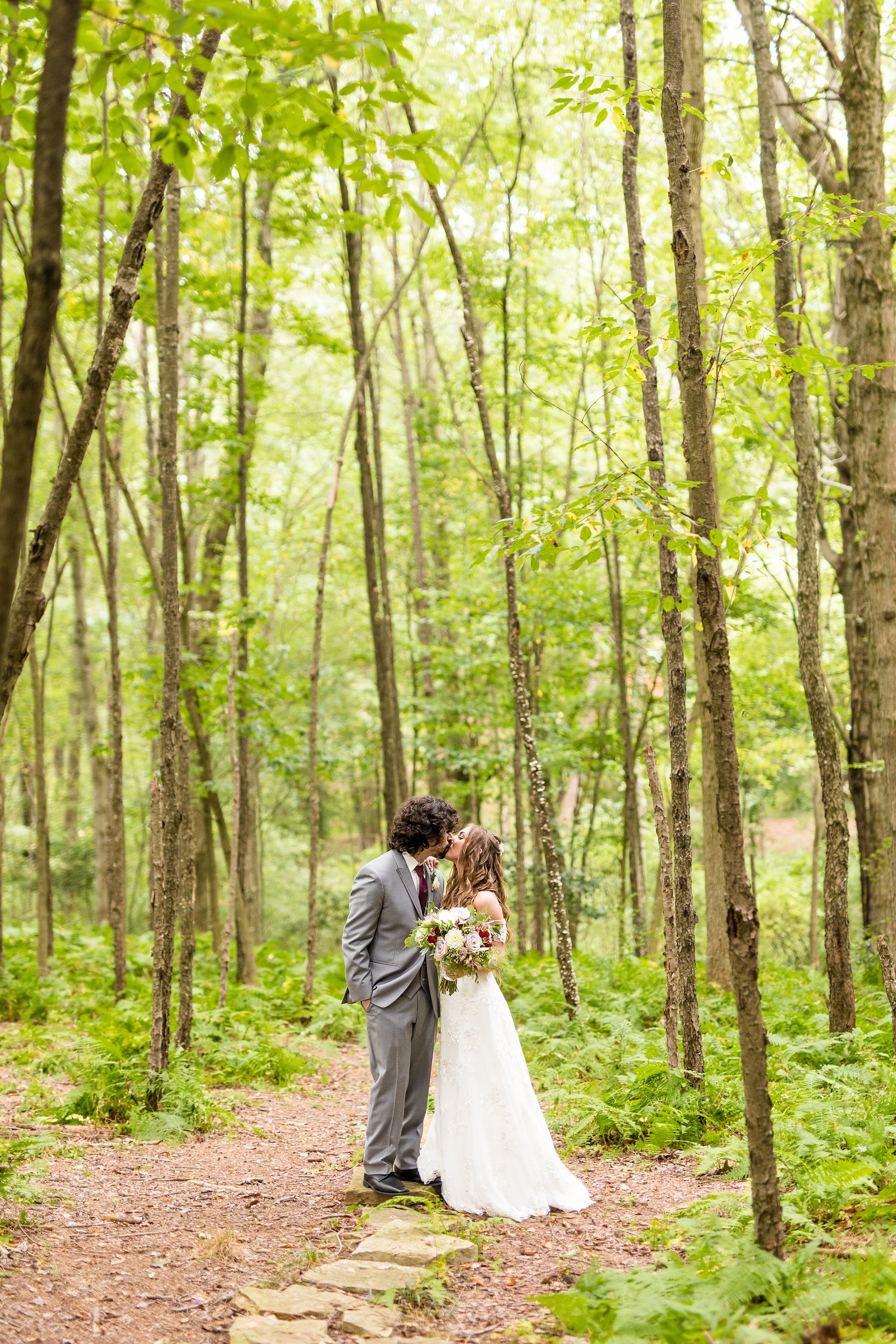 pinehall at eisler farms wedding photos, butler wedding venues, lord of the rings inspired wedding, book lover wedding inspiration, pittsburgh wedding photographer
