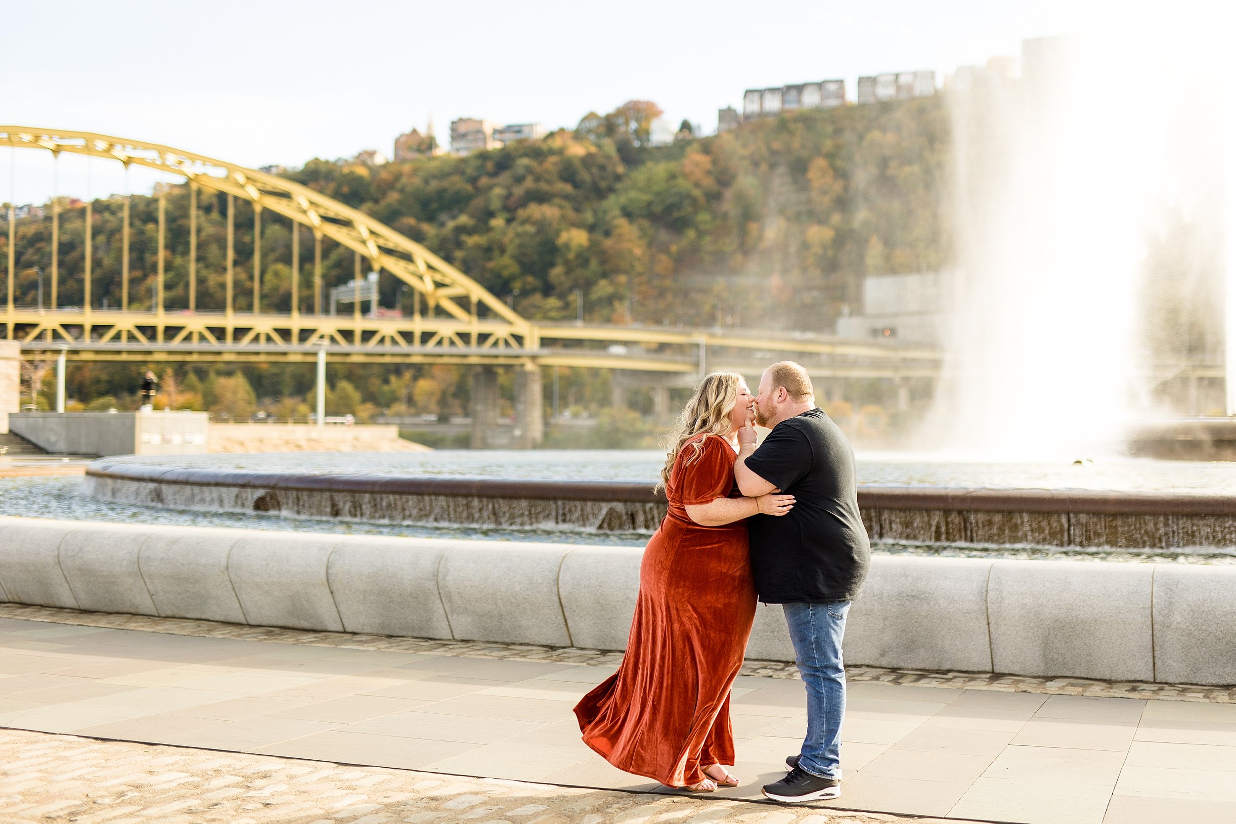 pittsburgh engagement photos, point state park engagement photos, north shore engagement photos, pittsburgh bridge engagement photos, strip district engagement photos