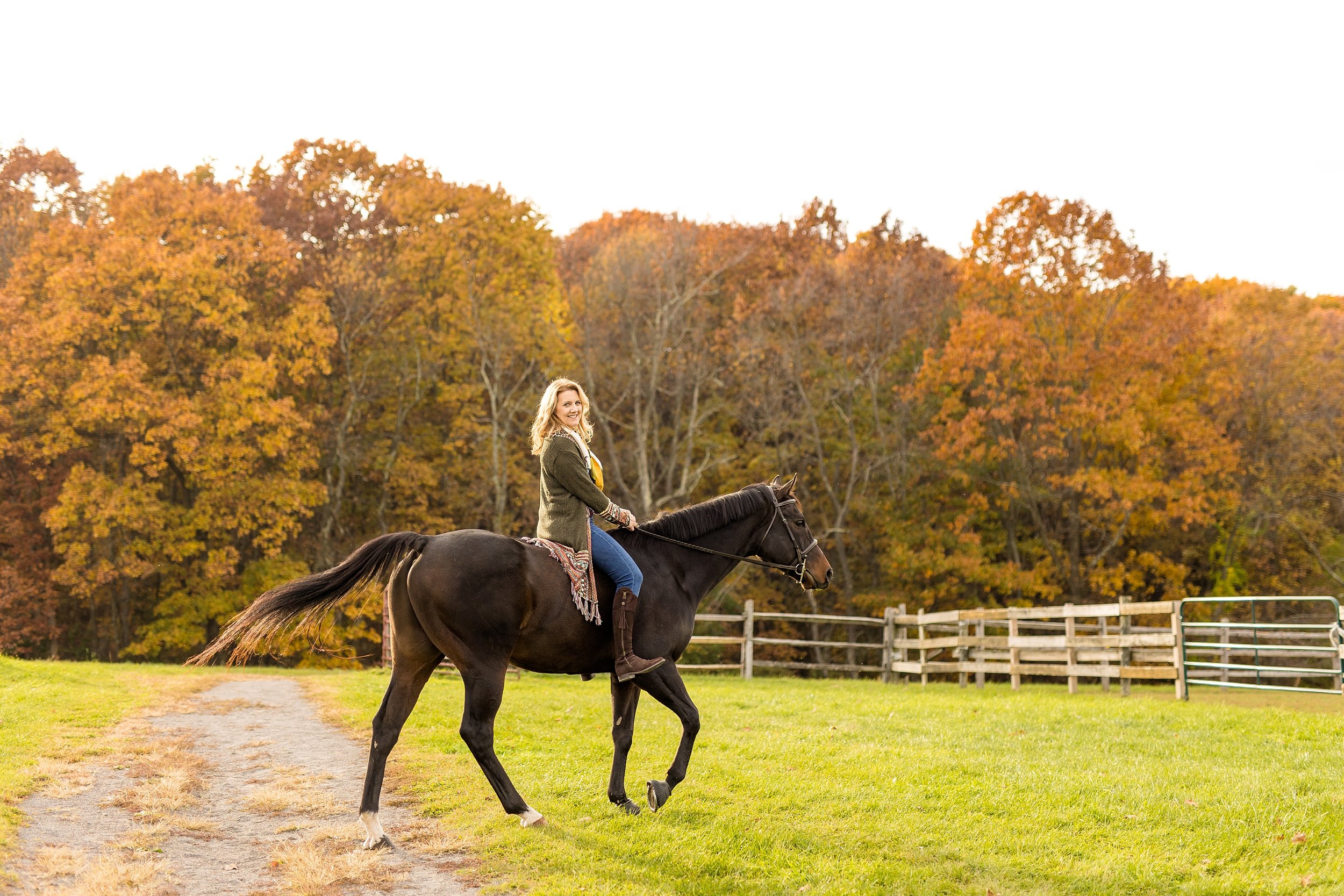 valencia equestrian photographer, appleworks farm in valencia, equestrian photographer cranberry township, equestrian photographer butler, valencia family photographer