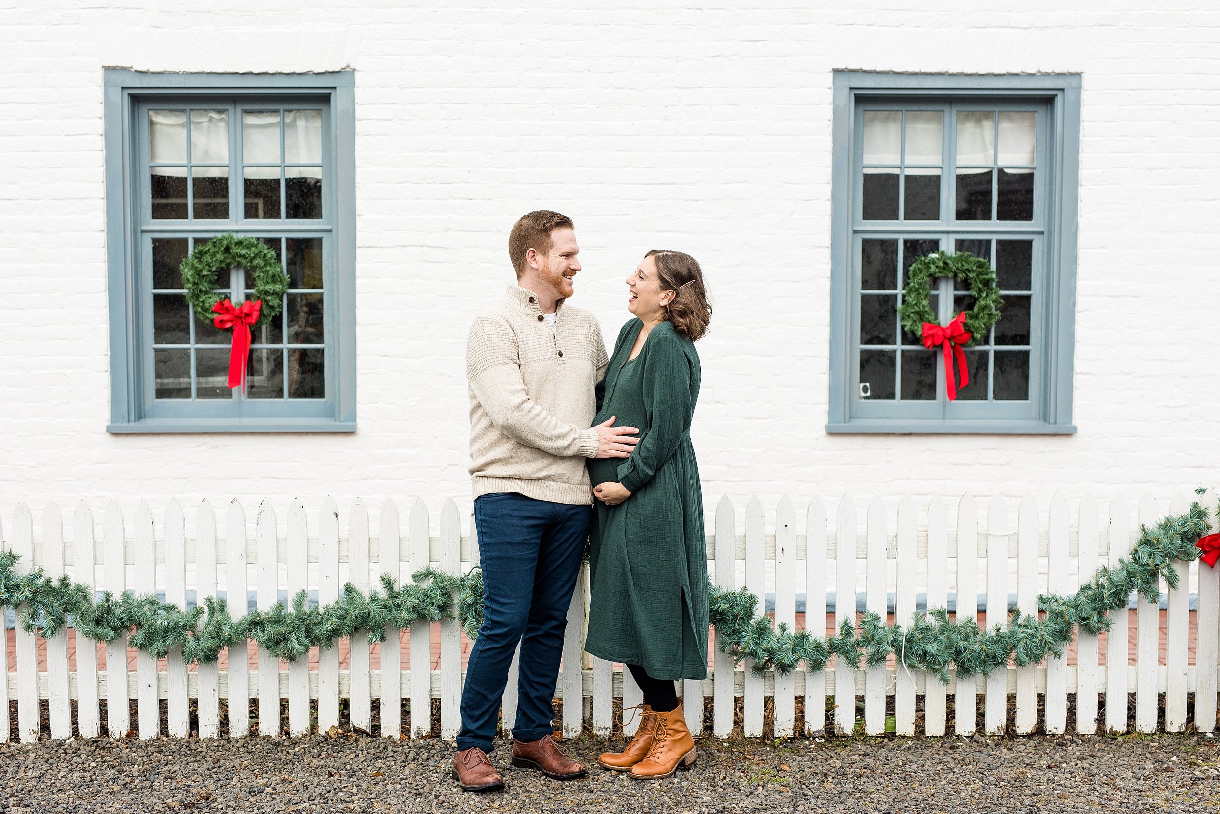 christmas maternity photos, pittsburgh maternity photographer, historic harmony maternity photos, pittsburgh family photographer, christmas photos pittsburgh