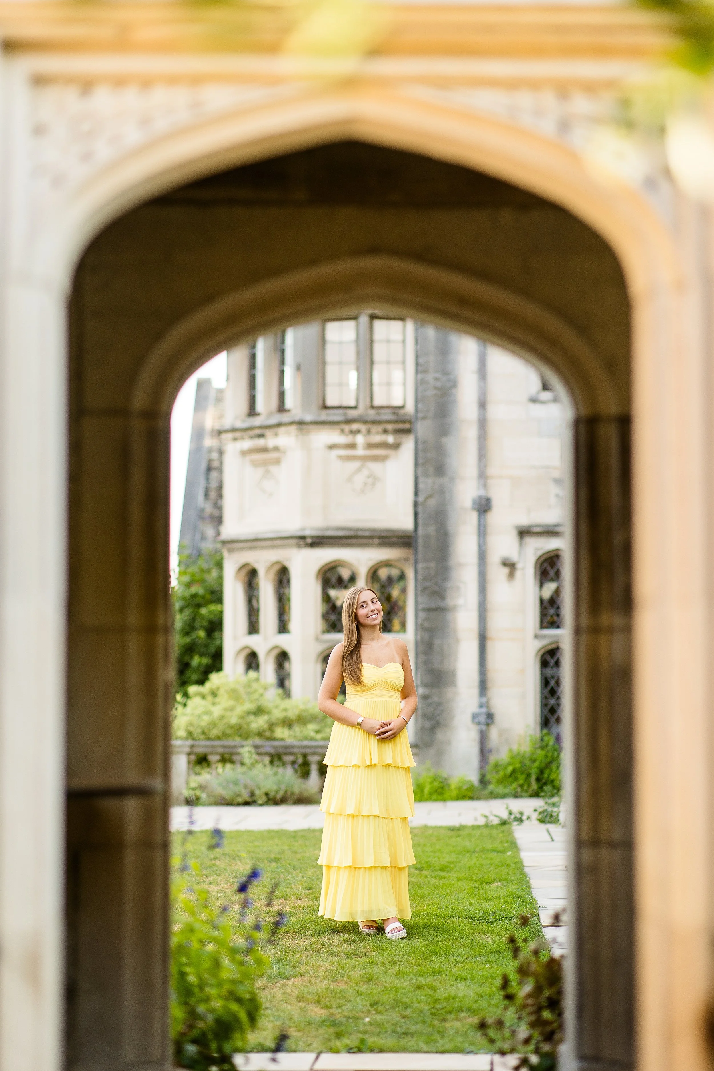 pittsburgh senior photos, pittsburgh senior photo location ideas, hartwood acres mansion senior pictures