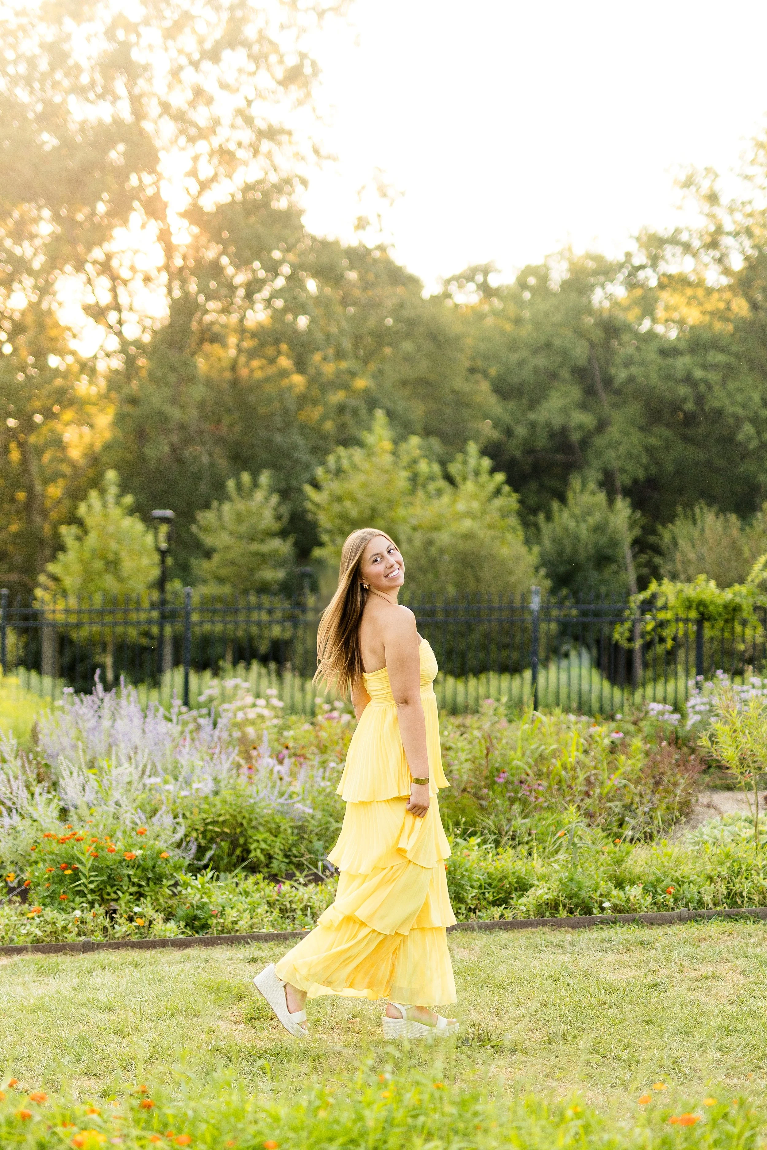 pittsburgh senior photos, pittsburgh senior photo location ideas, hartwood acres mansion senior pictures