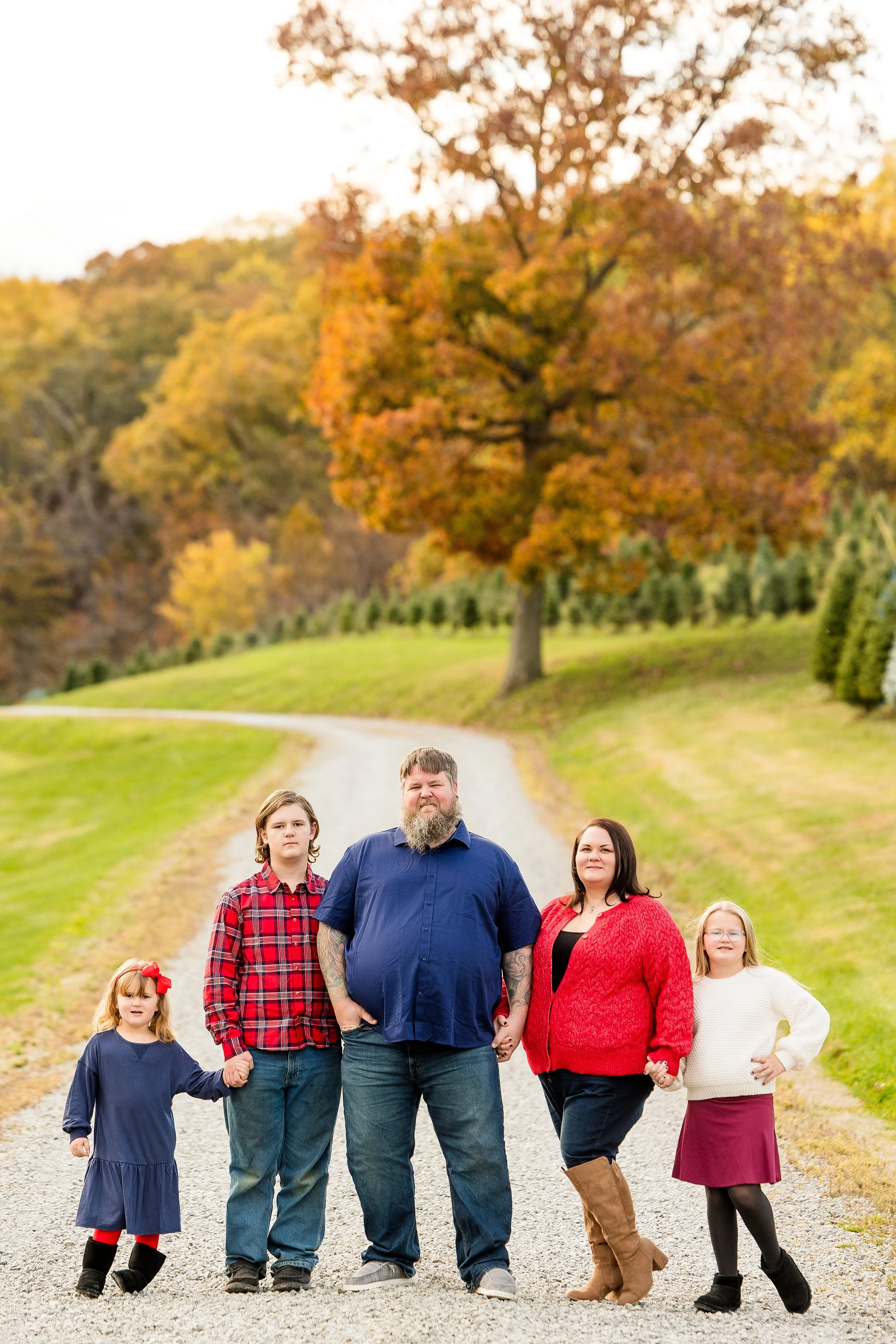 christmas tree farm mini photo sessions pittsburgh, christmas photos pittsburgh, grupps christmas tree farm photos, pittsburgh family photographer, zelienople photographer