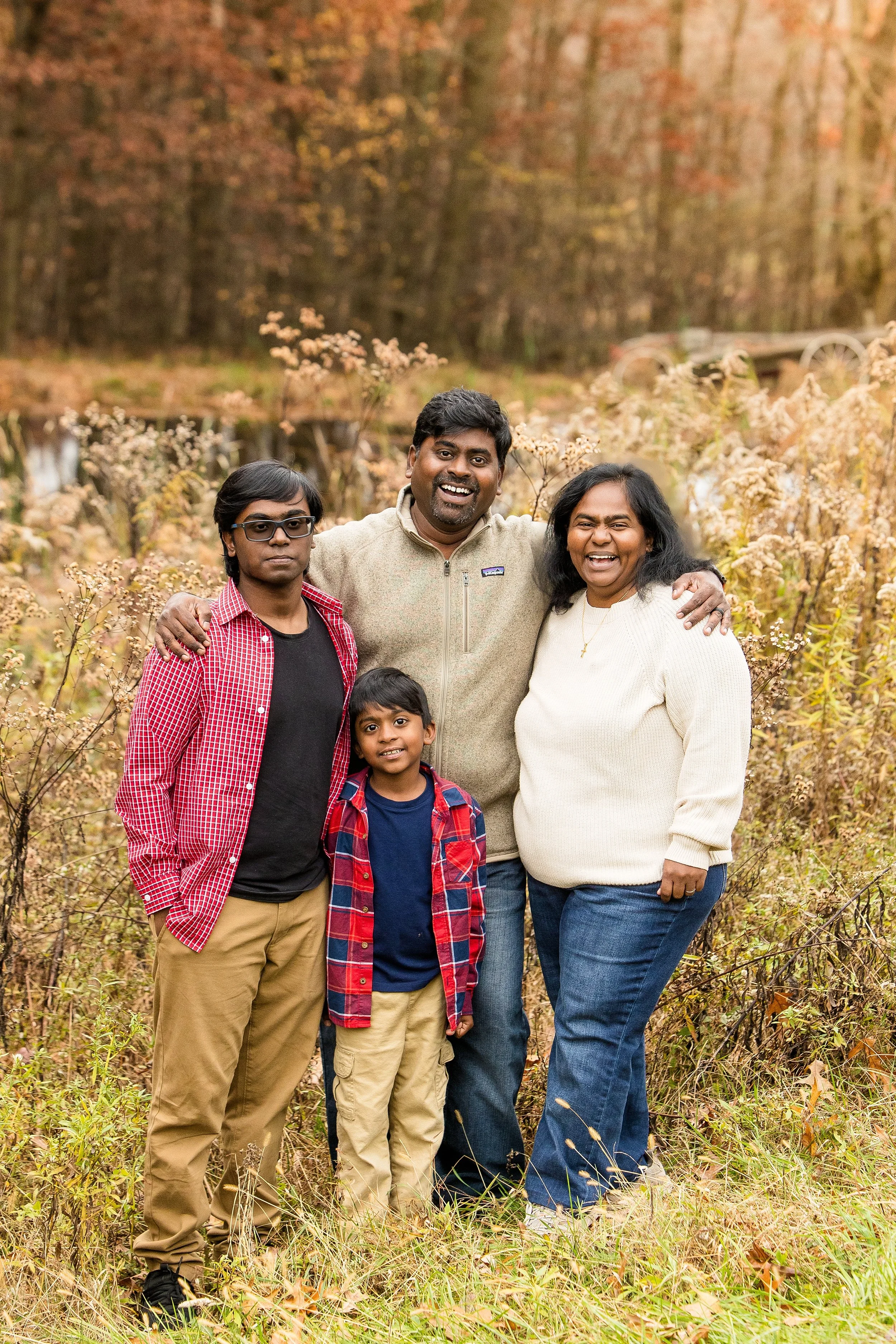 christmas tree farm mini photo sessions pittsburgh, christmas photos pittsburgh, grupps christmas tree farm photos, pittsburgh family photographer, zelienople photographer