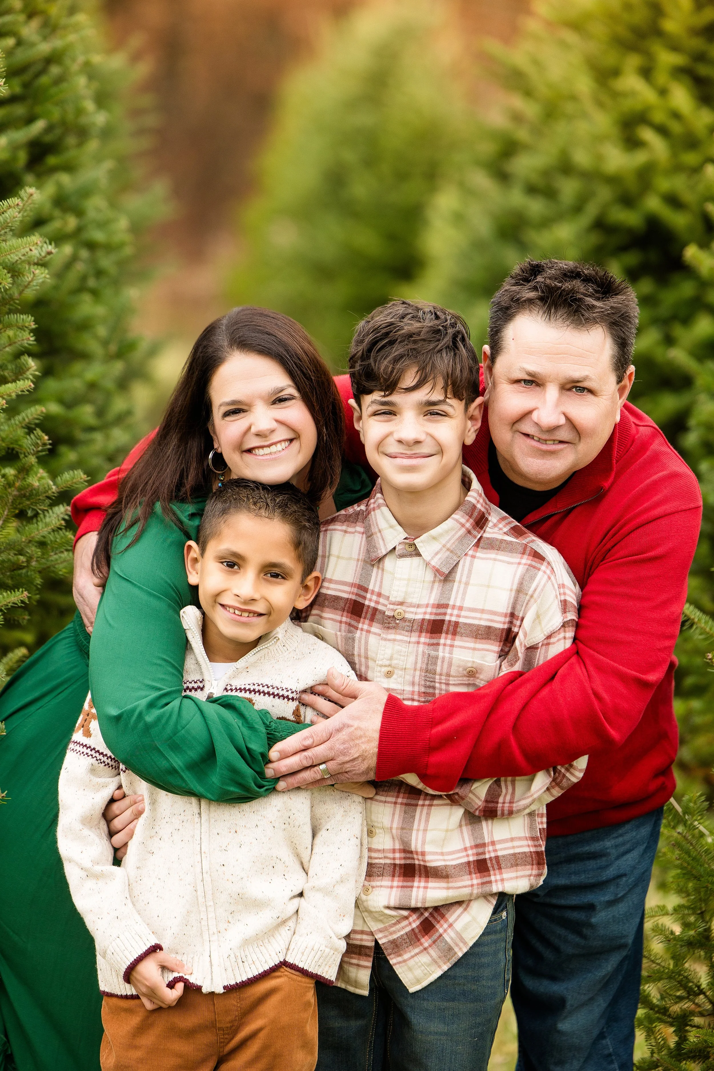 christmas tree farm mini photo sessions pittsburgh, christmas photos pittsburgh, grupps christmas tree farm photos, pittsburgh family photographer, zelienople photographer