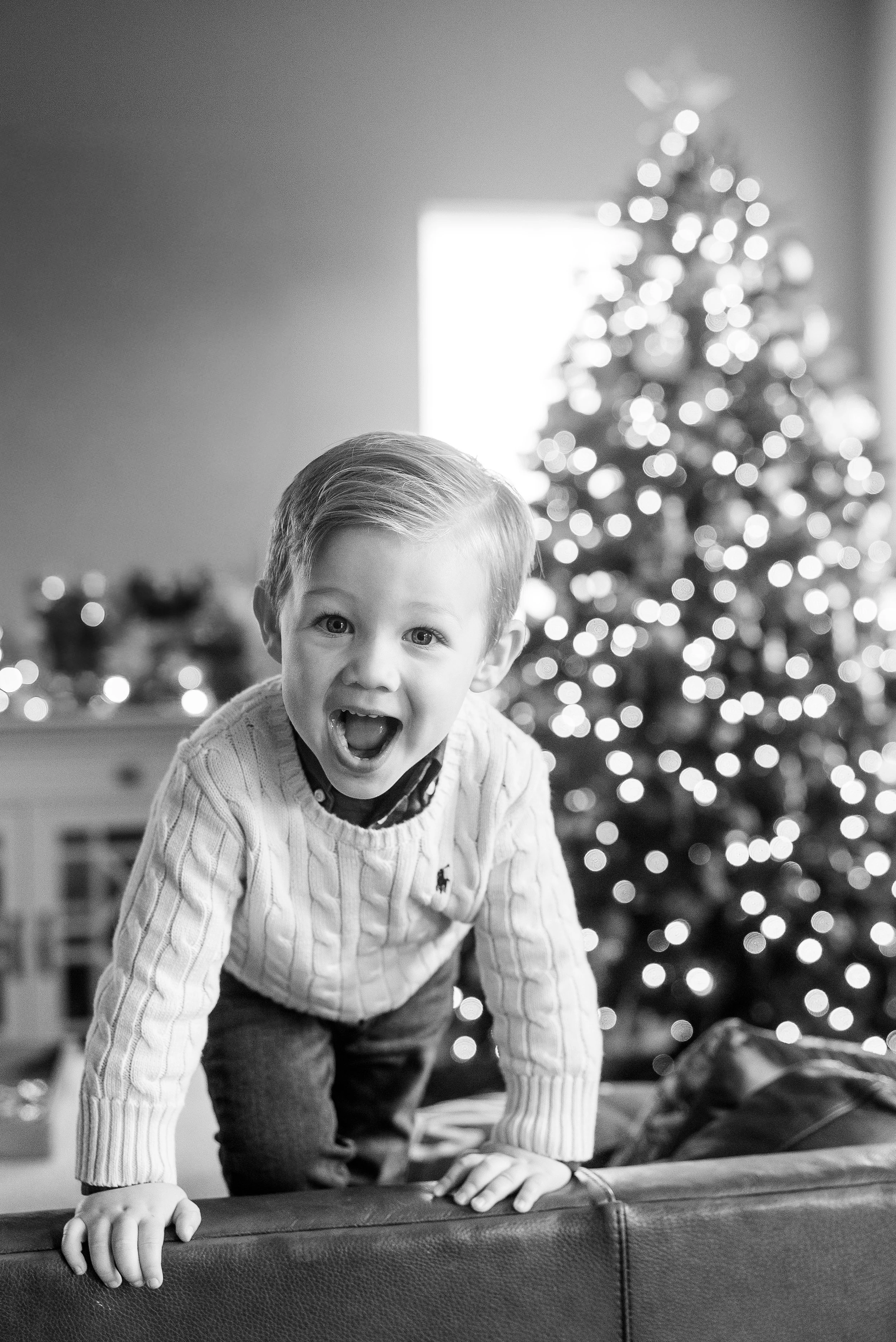 valencia family lifestyle photo session, cranberry township family photographer, pittsburgh family photographer, christmas family photos