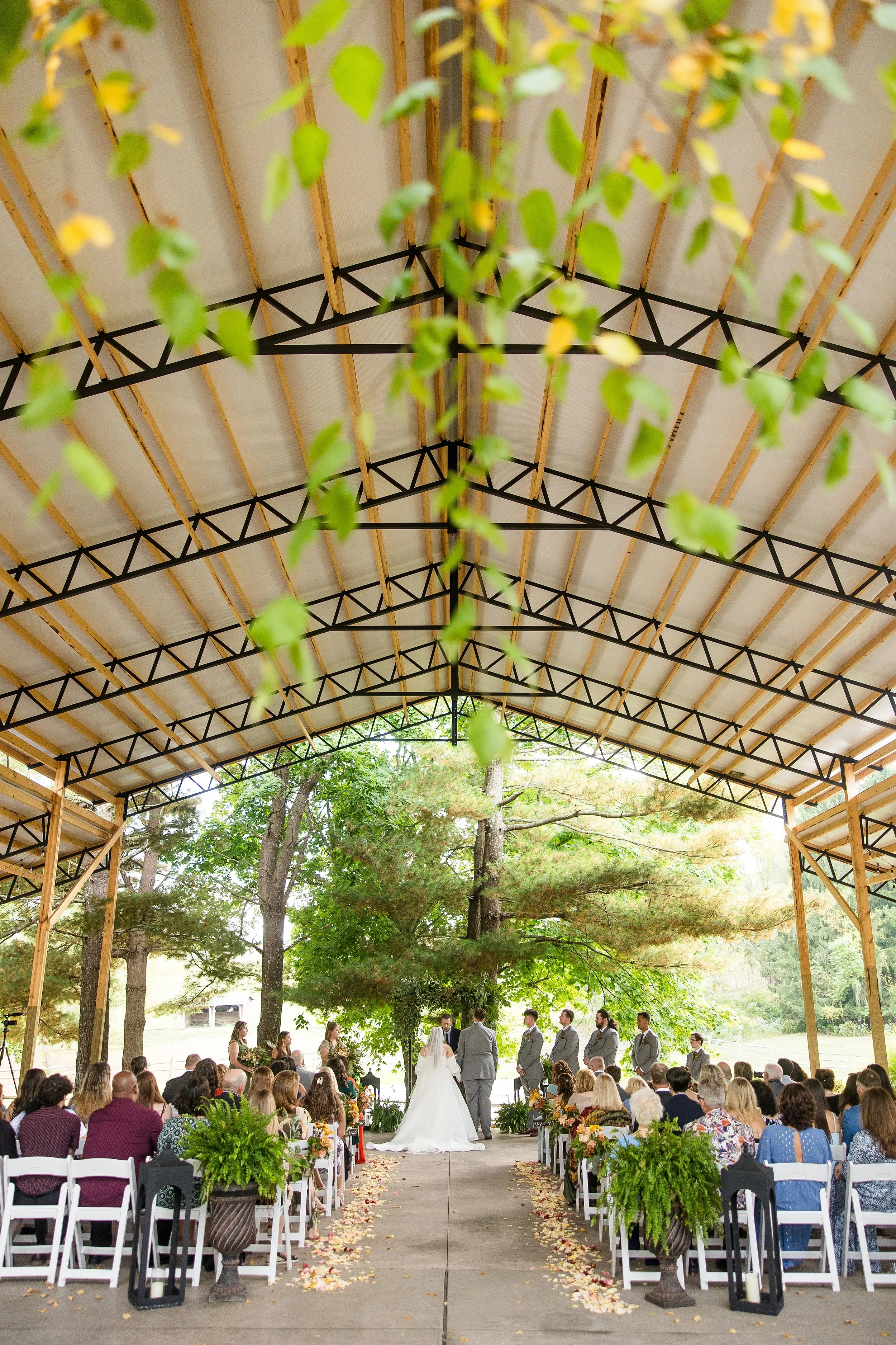 shady elms farm wedding pictures, shady elms farm wedding photos, pittsburgh wedding photographer