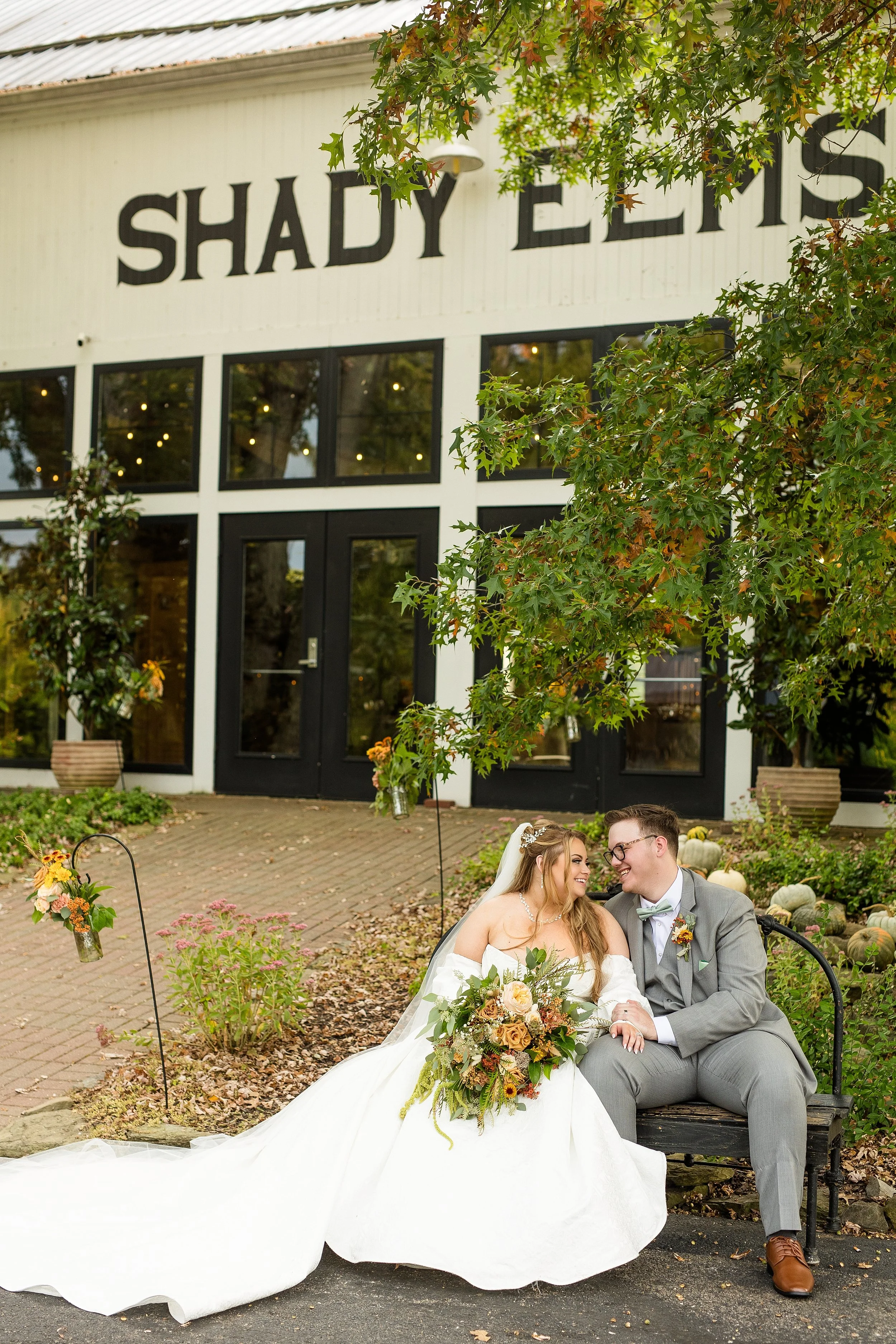 shady elms farm wedding pictures, shady elms farm wedding photos, pittsburgh wedding photographer