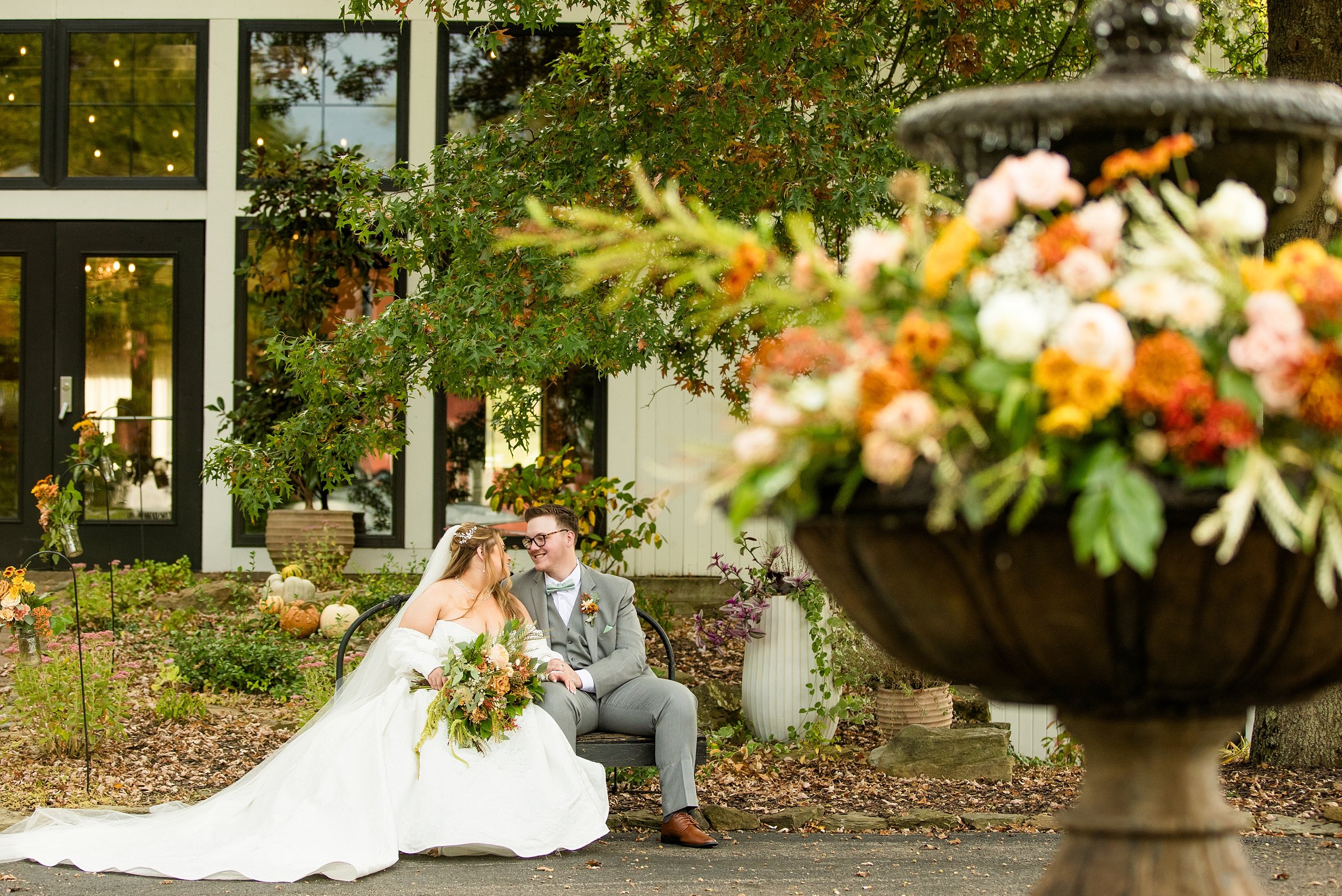 shady elms farm wedding pictures, shady elms farm wedding photos, pittsburgh wedding photographer