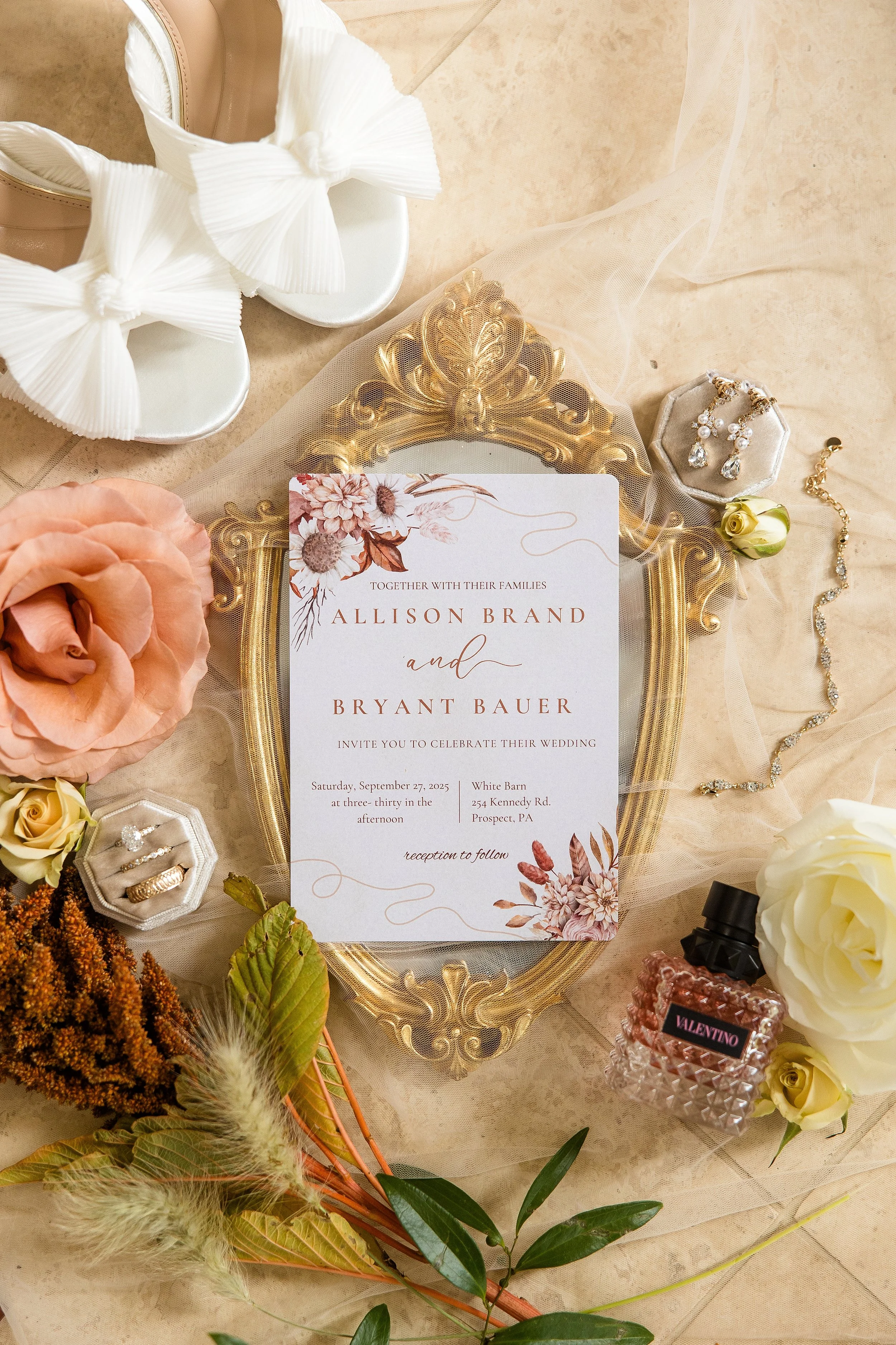 white barn prospect pa wedding pictures, pittsburgh wedding photographer, white barn wedding photos, farm wedding venues pittsburgh