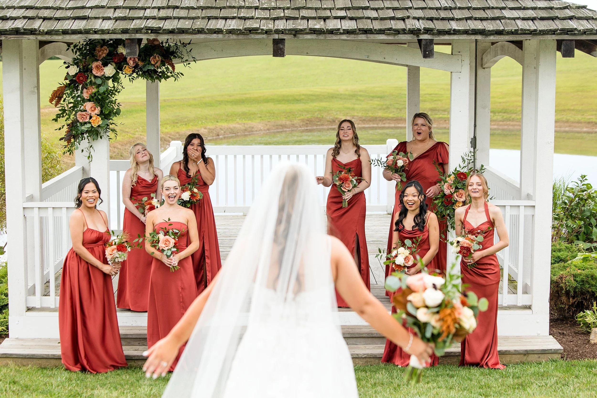 white barn prospect pa wedding pictures, pittsburgh wedding photographer, white barn wedding photos, farm wedding venues pittsburgh