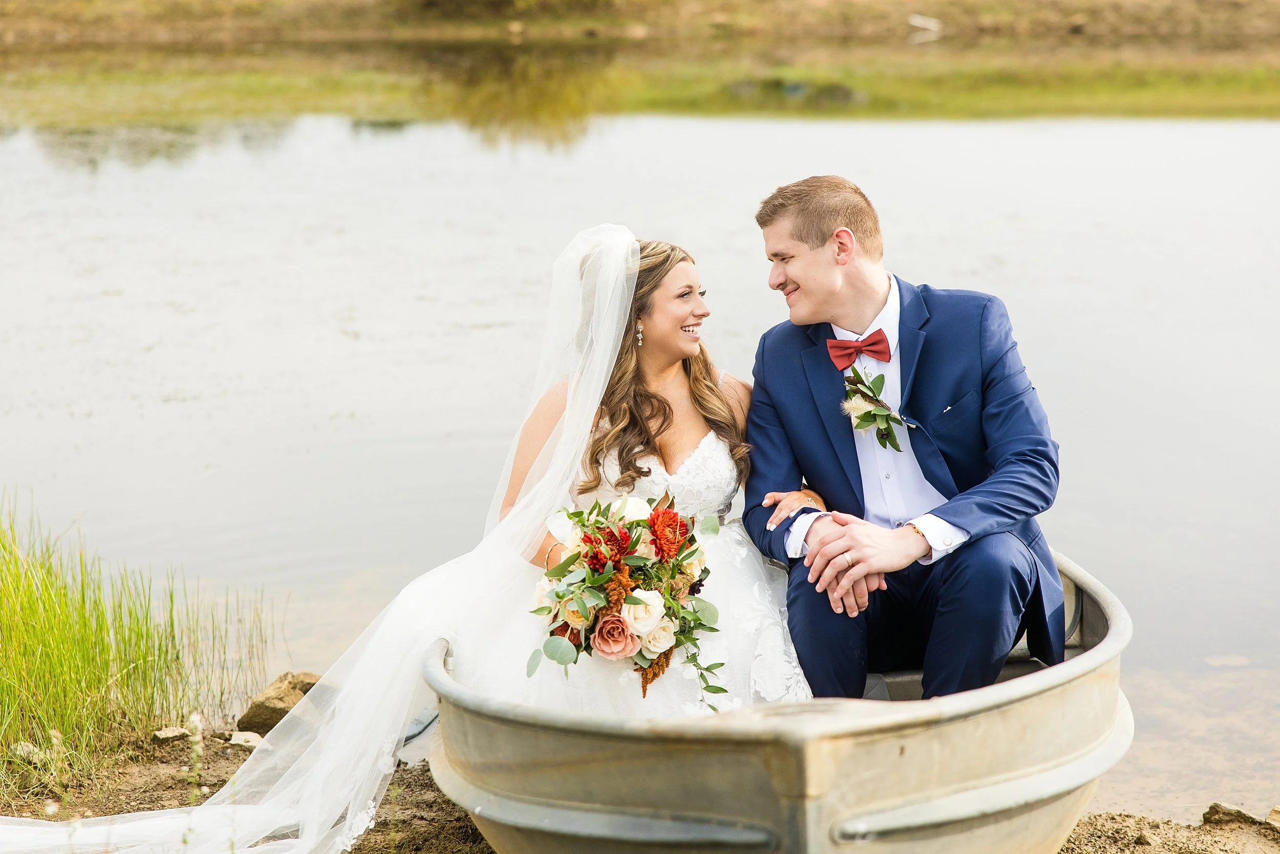 white barn prospect pa wedding pictures, pittsburgh wedding photographer, white barn wedding photos, farm wedding venues pittsburgh