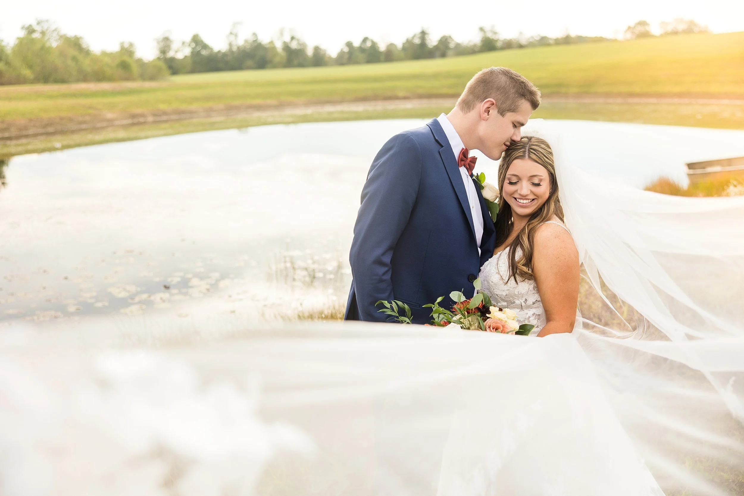 Allison &amp; Bryant: White Barn Wedding Pictures (Prospect, PA)