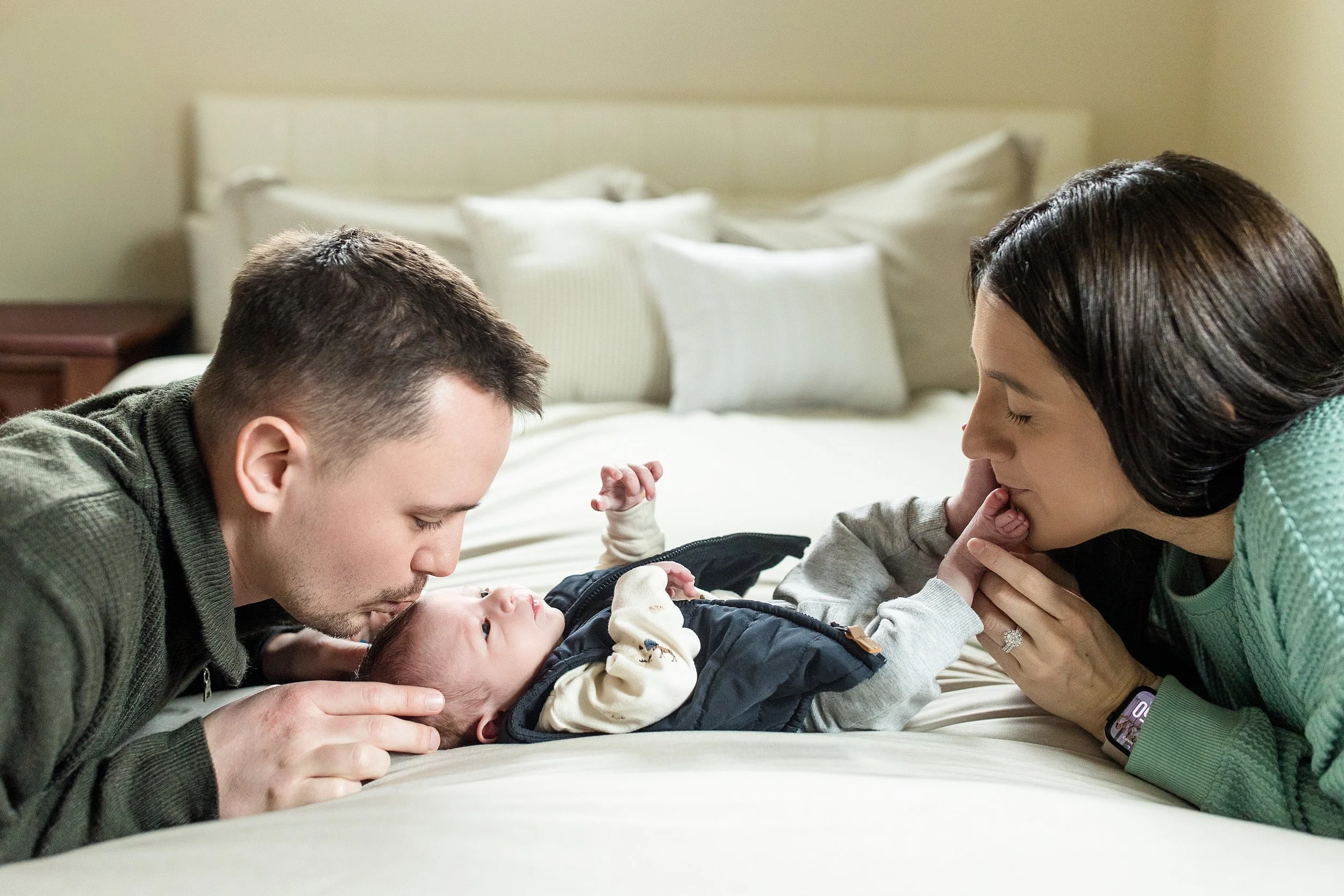 pittsburgh newborn photographer, cranberry township newborn photographer, zelienople newborn photographer, bethel park